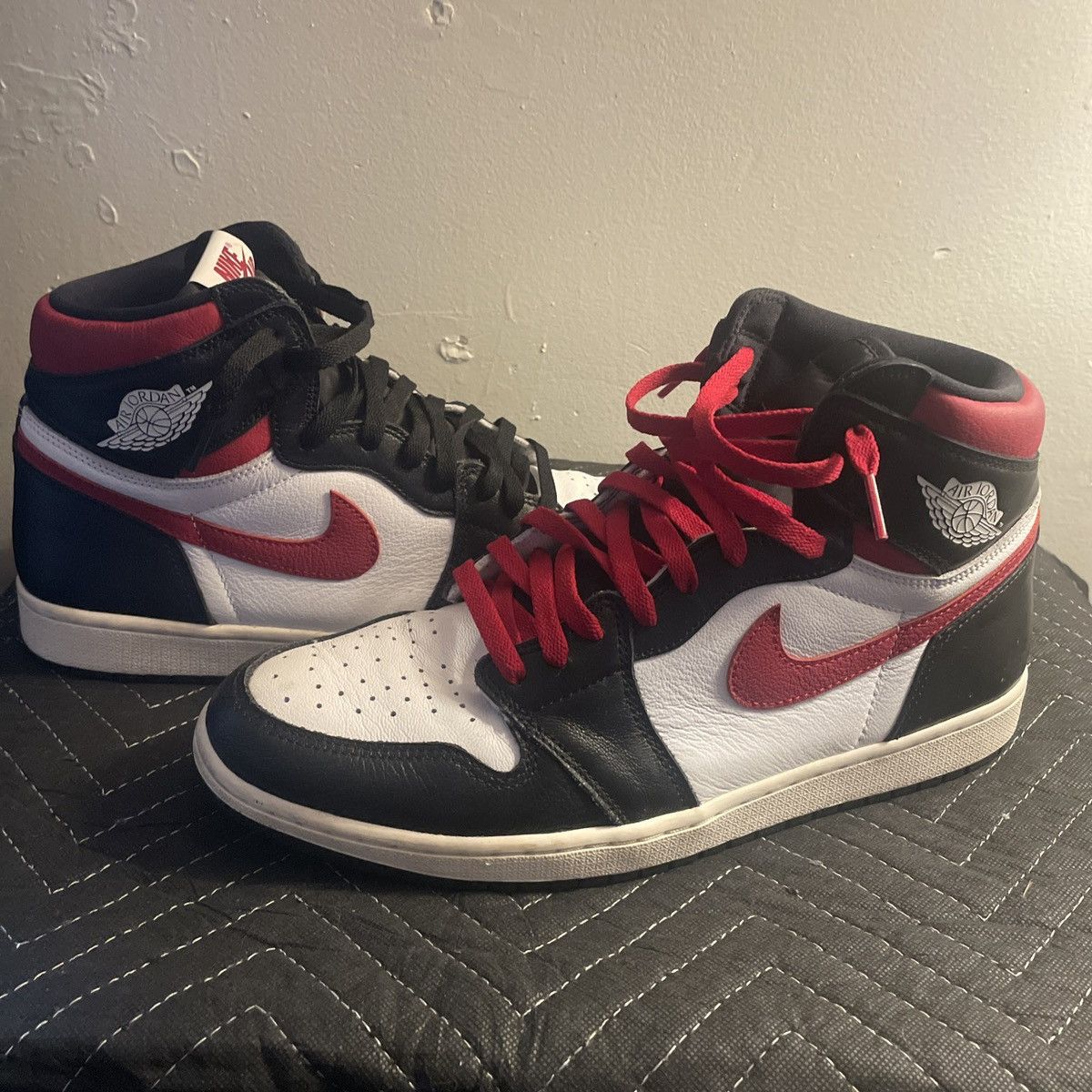 Jordan Brand × Nike Air Jordan 1 High Gym Red Size US 13 / EU 46 - 1 Thumbnail