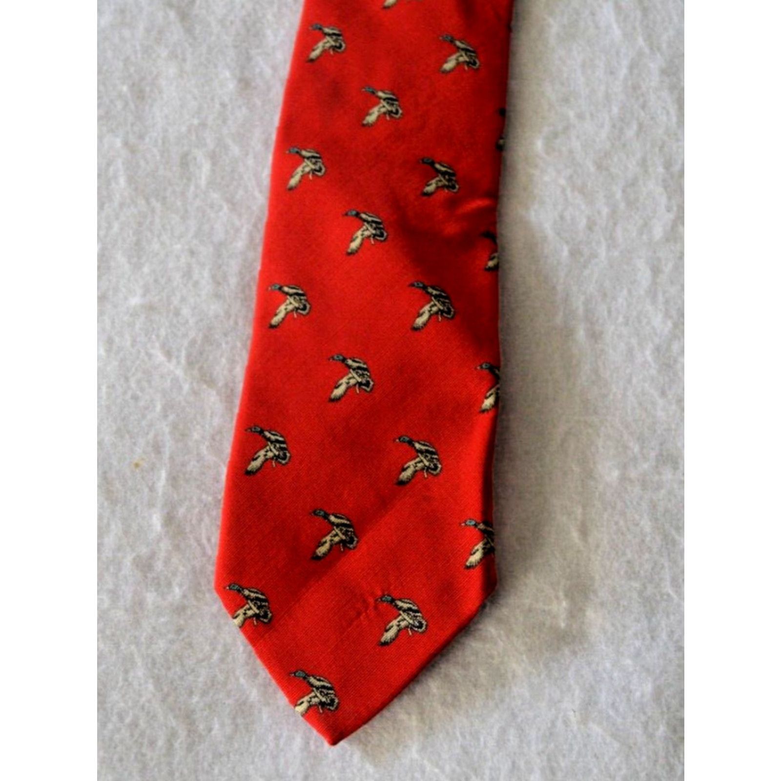 Robert Talbott VINTAGE Robert Talbott Renberg's Tie Silk-Wool Red Ducks Made USA Silk Blend 57"-60" Classic One Size Duck Theme Mens Tie Size ONE SIZE - 2 Thumbnail