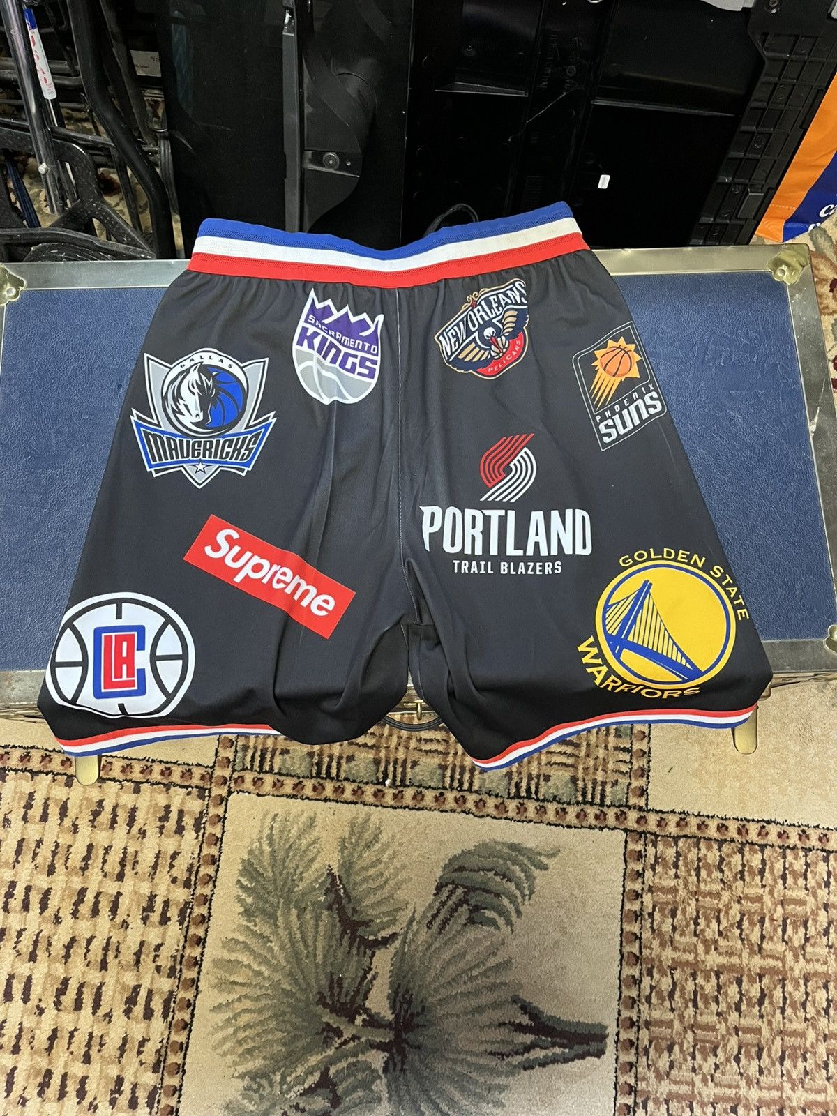Supreme Supreme SS18 NBA Shorts Medium Size US 34 / EU 50 - 2 Thumbnail