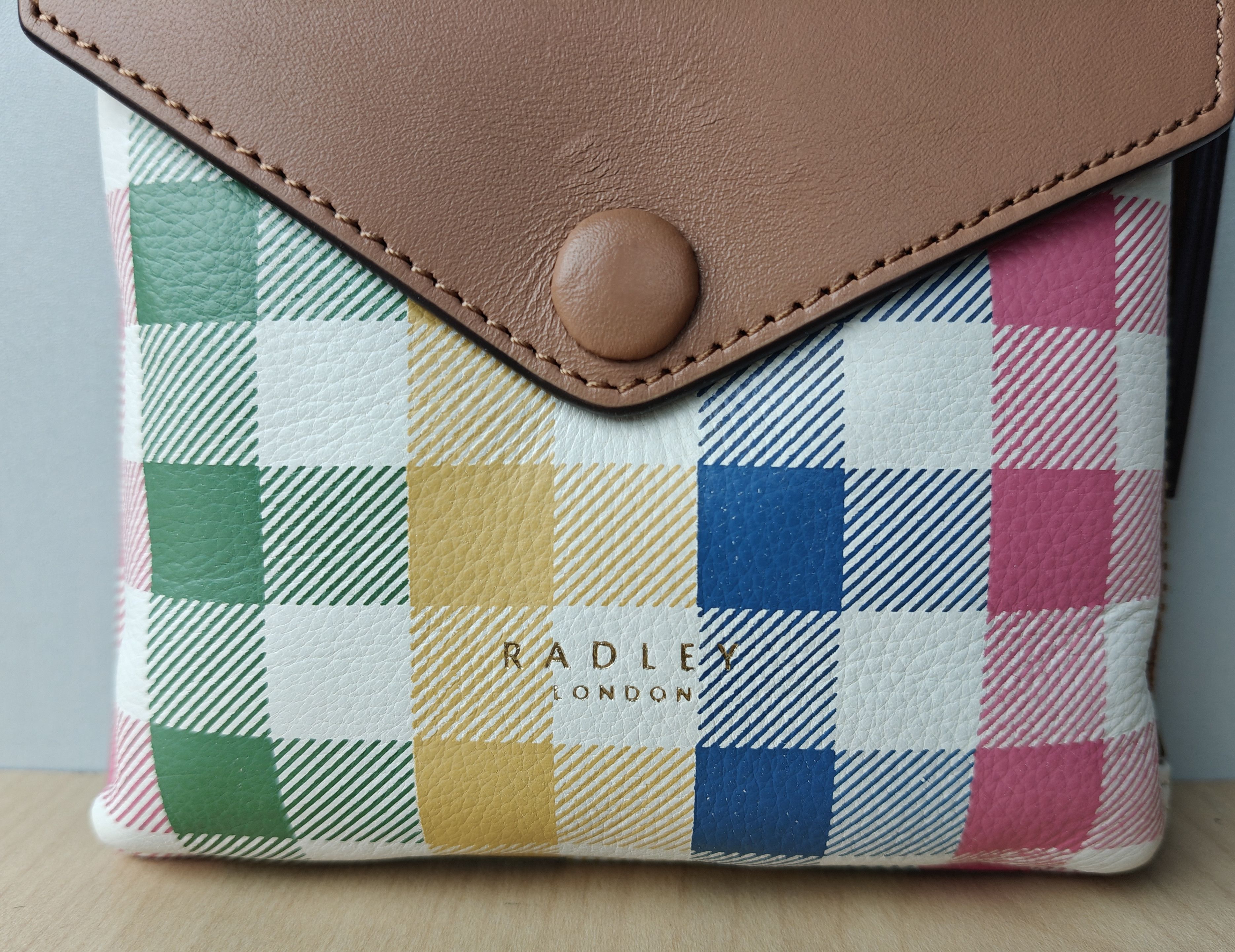 Other Radley London phone crossbody bag Free Shipping T/7007 Size ONE SIZE - 8 Thumbnail