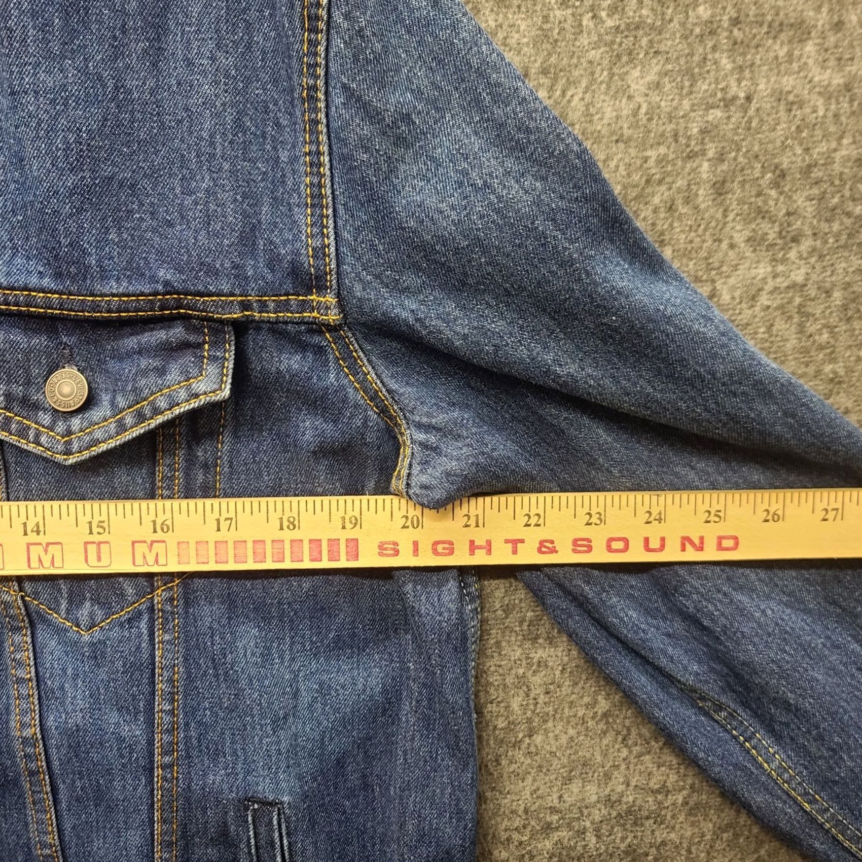 Levi's Levi's Denim Trucker Jacket Mens L Medium Wash Distressed Western Biker 90s Style Jacket Mens Size US L / EU 52-54 / 3 - 4 Thumbnail