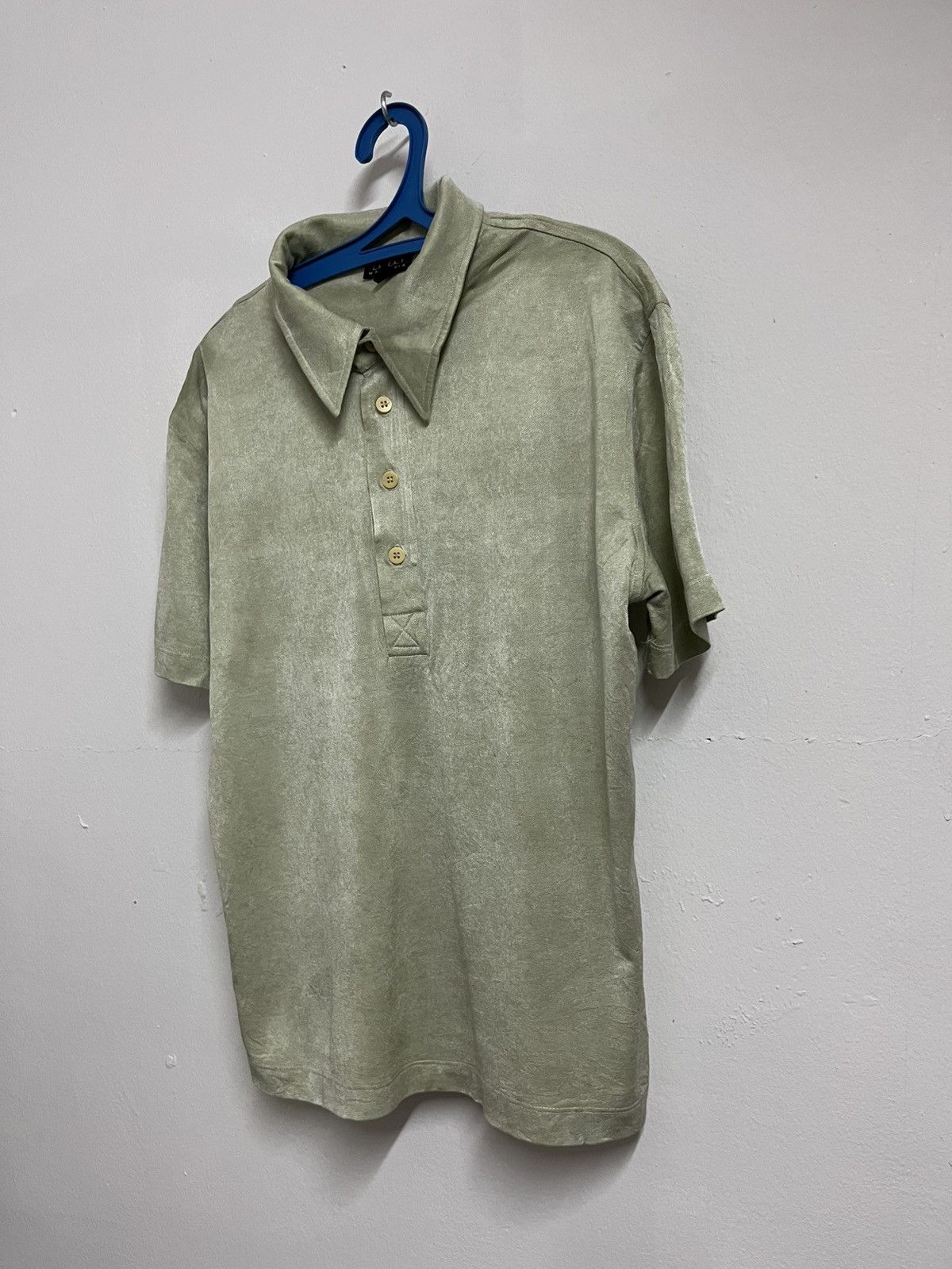 Bcbgmaxazria 💥Exclusive Fabrics BCBG MAX AZRIA Shiny Acetate Polo Shirts Size US L / EU 52-54 / 3 - 3 Thumbnail