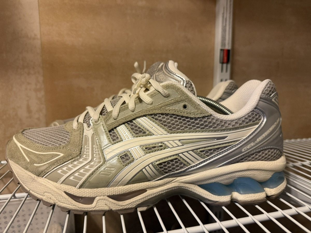 Asics Asic gel kayano 14 (Juliana Salazar) Size US 11 / EU 44 - 3 Thumbnail