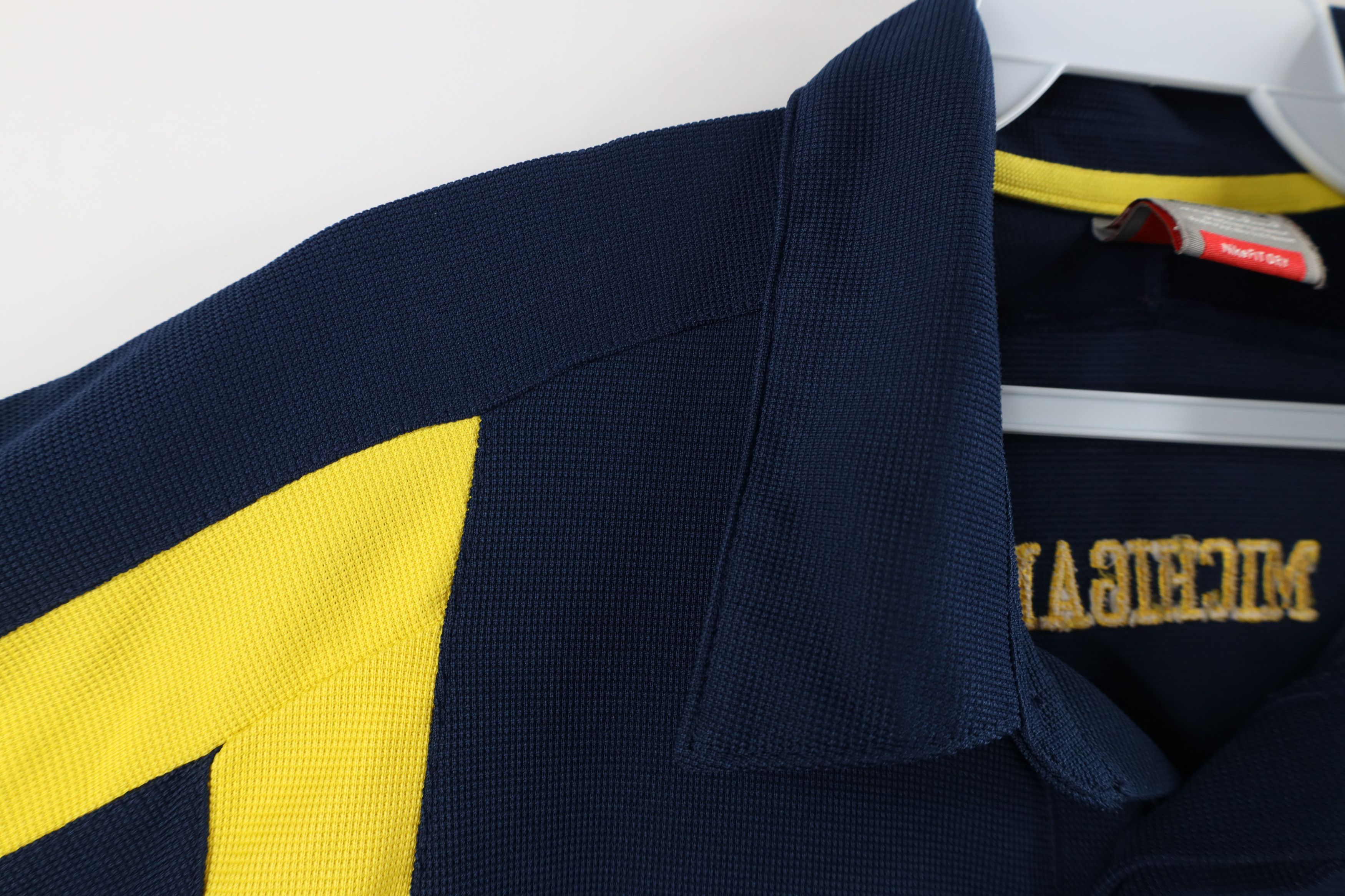 Nike Vintage Nike University of Michigan Football Collared Shirt Size US L / EU 52-54 / 3 - 8 Thumbnail
