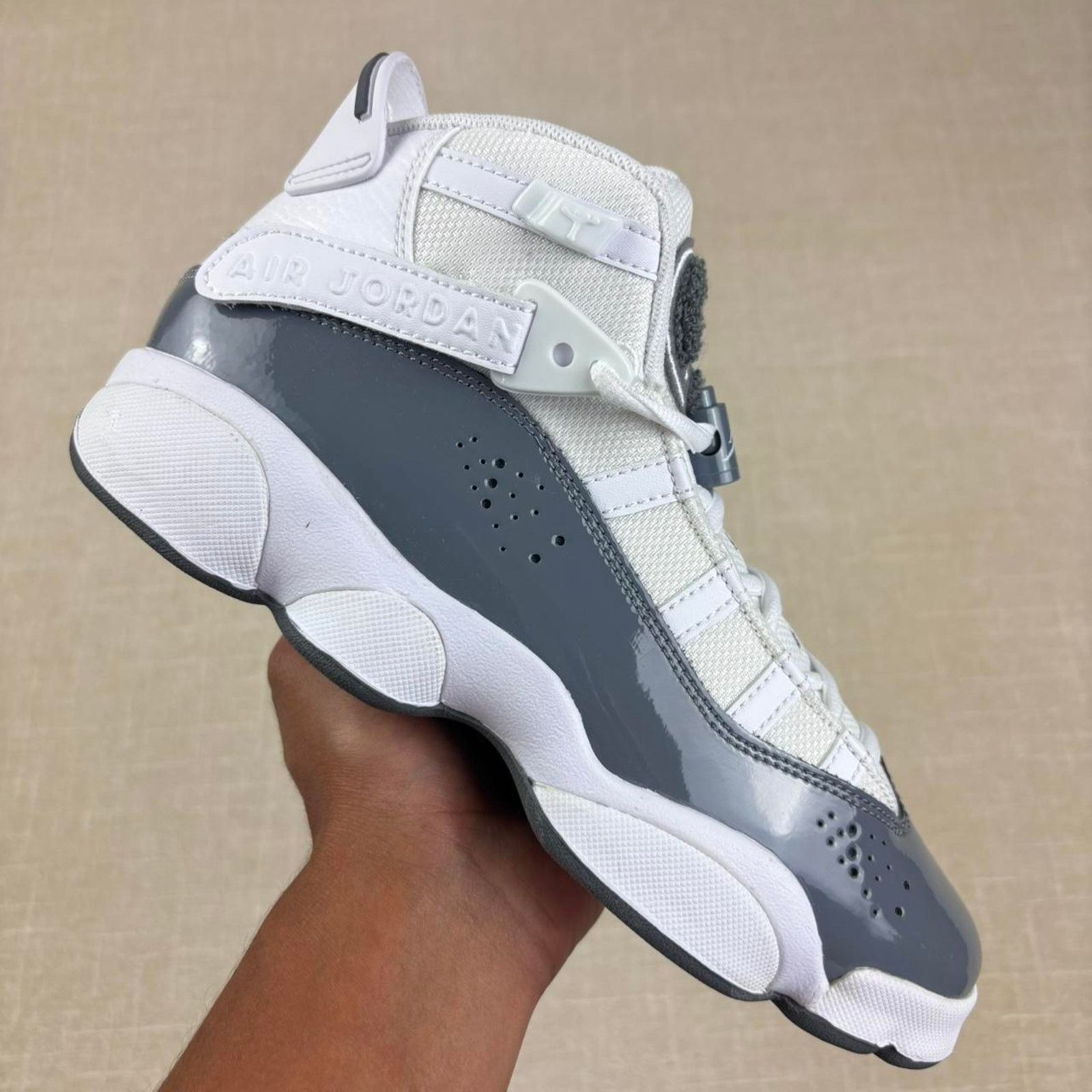 6️⃣ 2023 Jordan 6 Rings “White Cool Grey” 7W