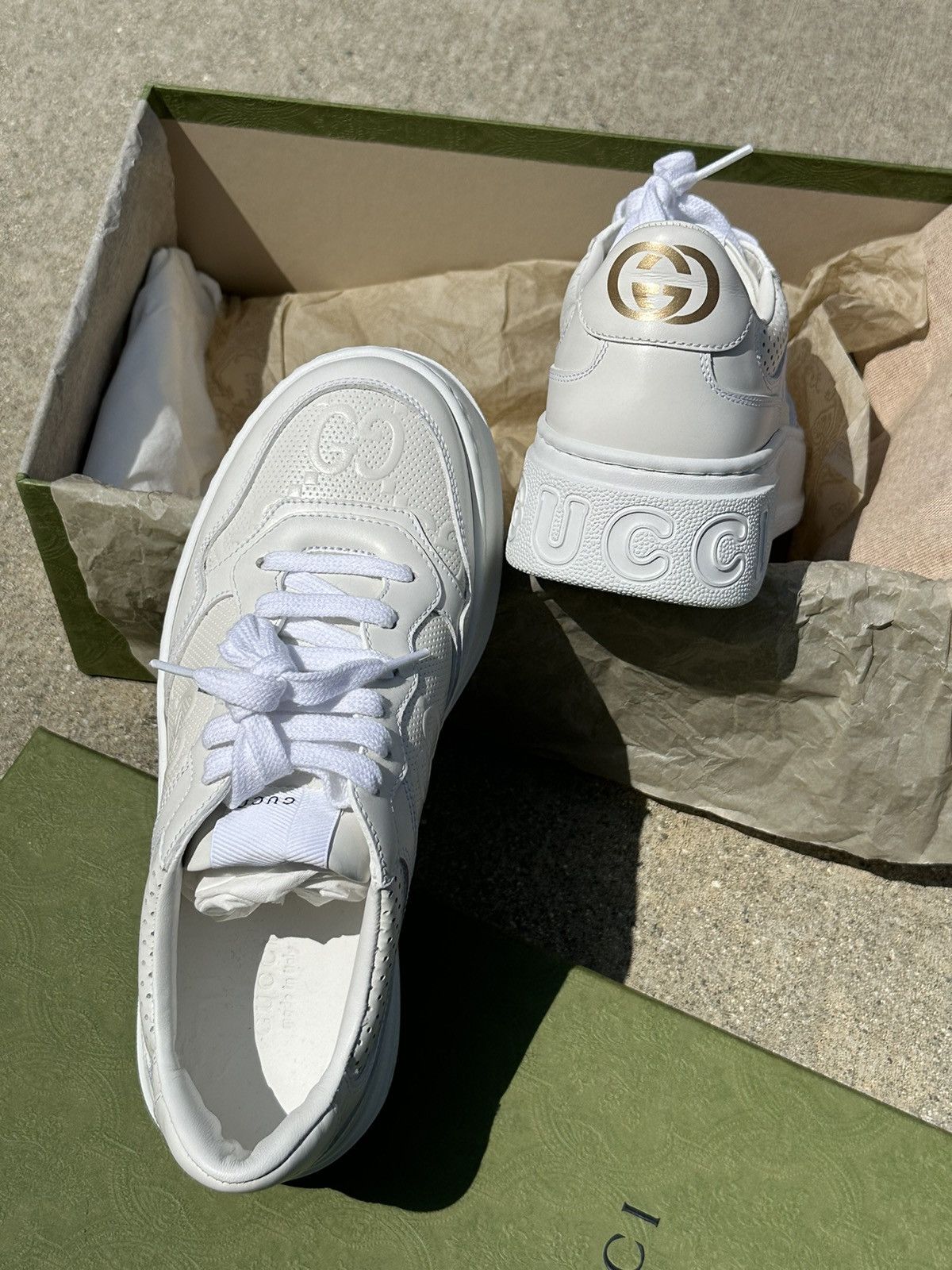 Gucci Gucci GG Embossed Leather Sneakers Size US 7.5 / IT 37.5 - 7 Thumbnail