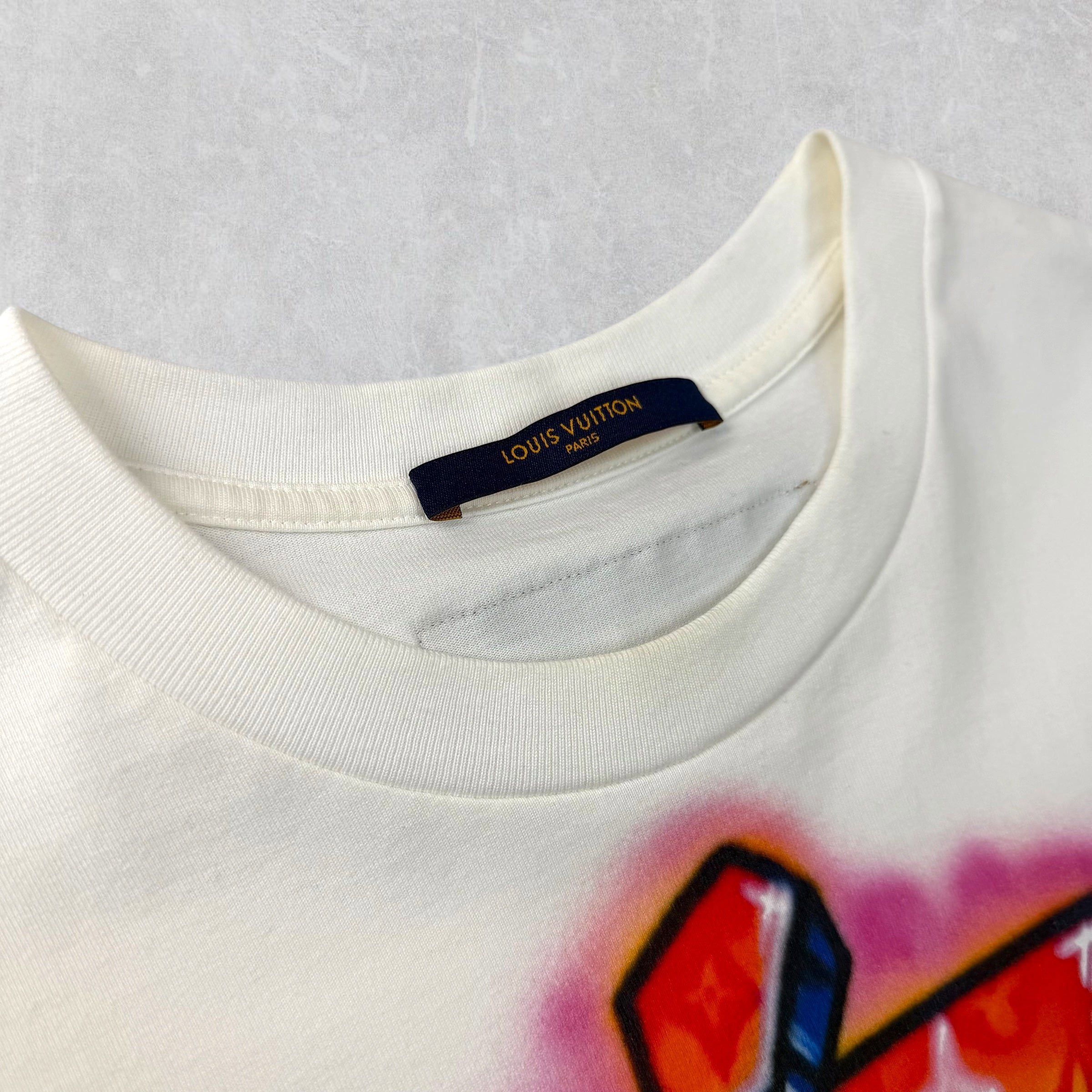 Louis Vuitton Louis Vuitton Graffiti 3D Tee L Size US L / EU 52-54 / 3 - 5 Thumbnail