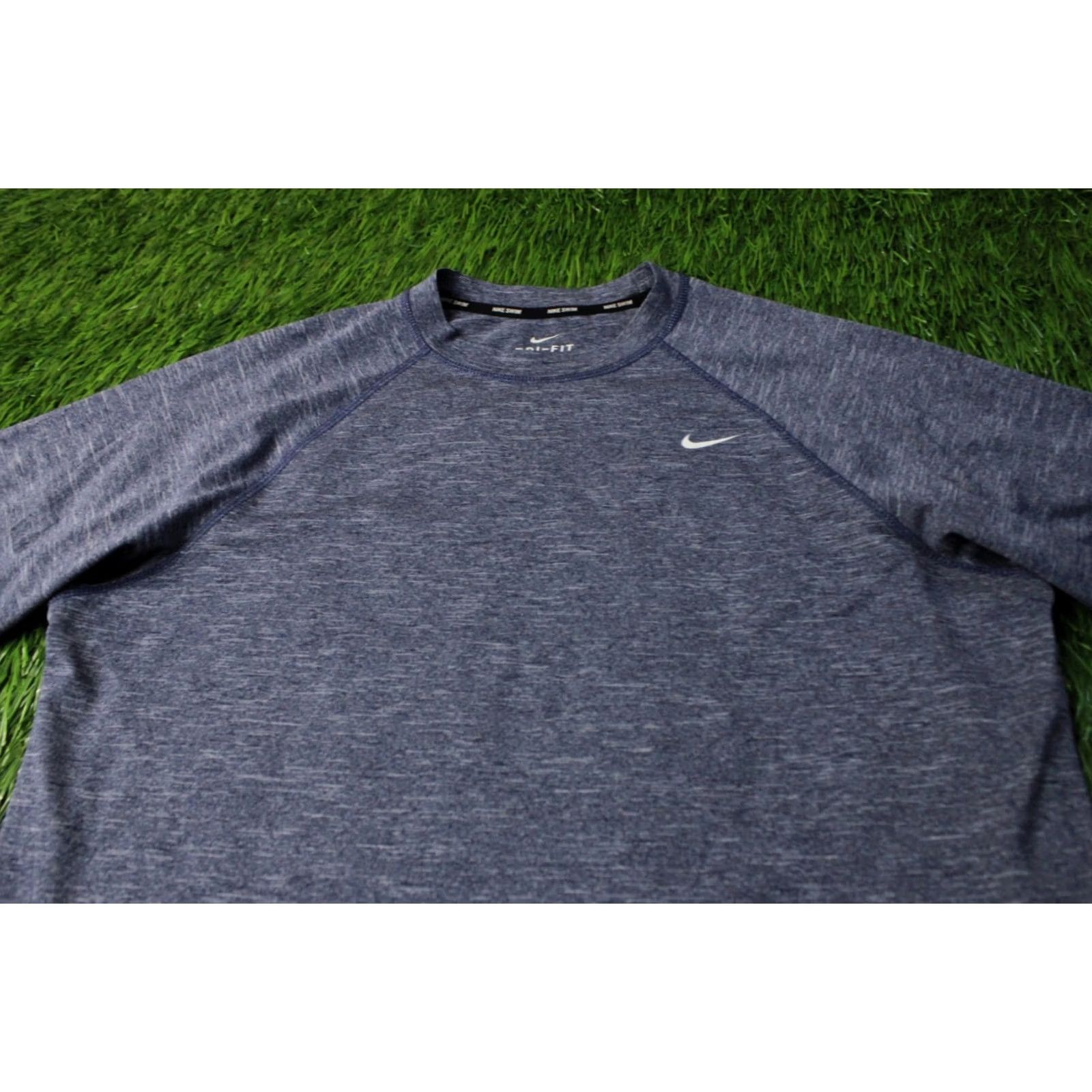 Nike NIKE Swim Dri-Fit Shirt Short Sleeve T-Shirt Jersey Mens L Blue 2019 Nike Swim Dri-Fit Shirt Pattern Solid Size US L / EU 52-54 / 3 - 2 Thumbnail