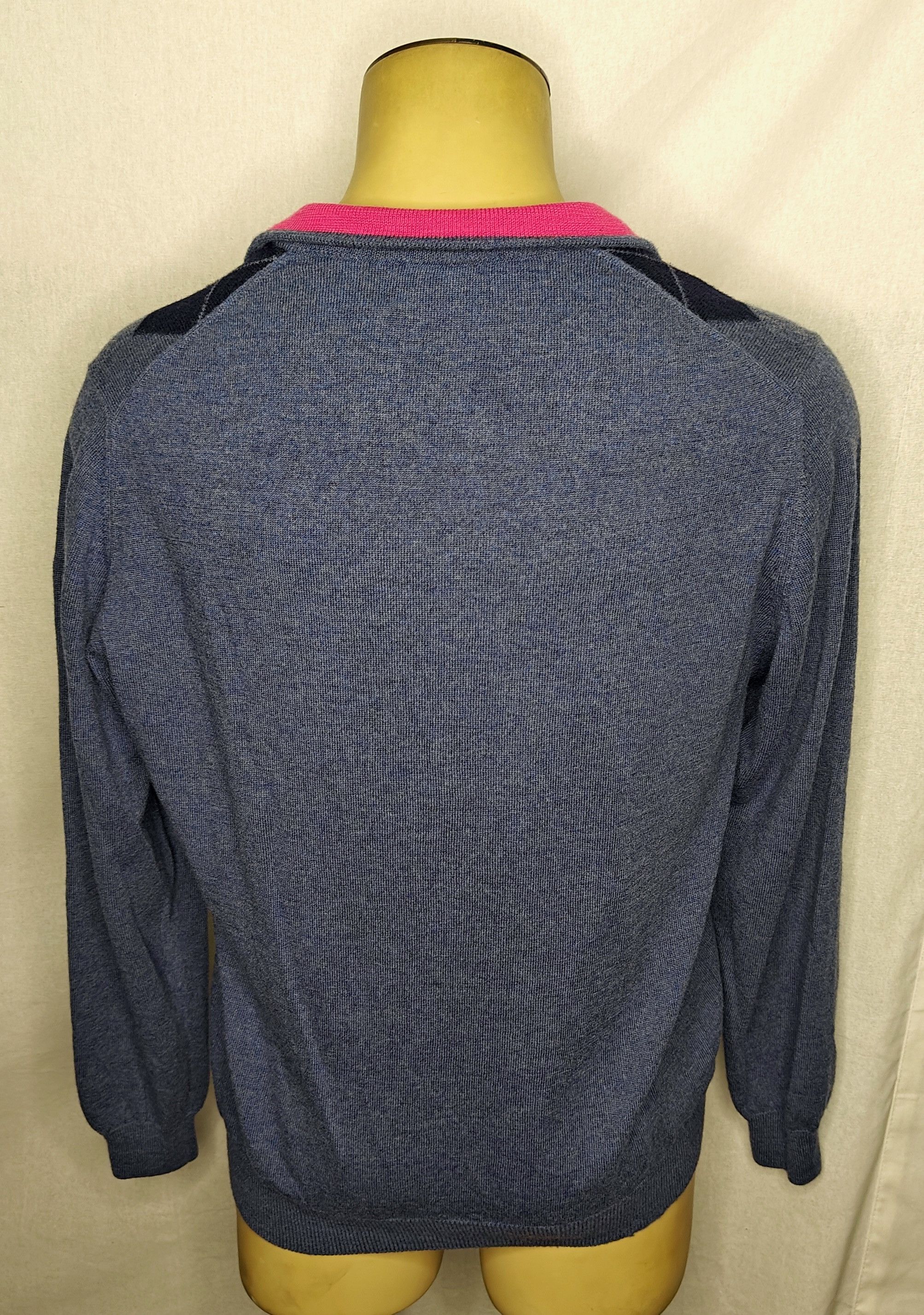 Johnstons Of Elgin Johnstons of Elgin wool gray pink 1/4 zip argyle sweater Size US L / EU 52-54 / 3 - 3 Thumbnail