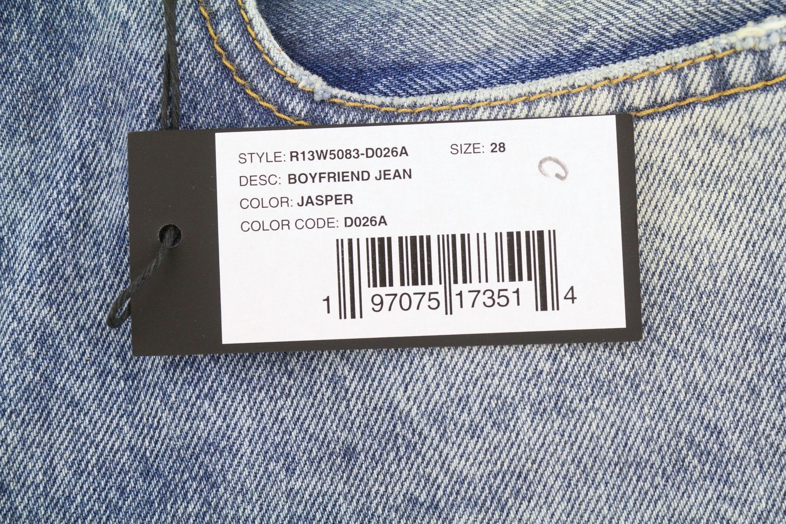 R13 BOYFRIEND 28 Jasper Washed Blue FW25 Jeans 87199 Size 28" / US 6 / IT 42 - 7 Thumbnail
