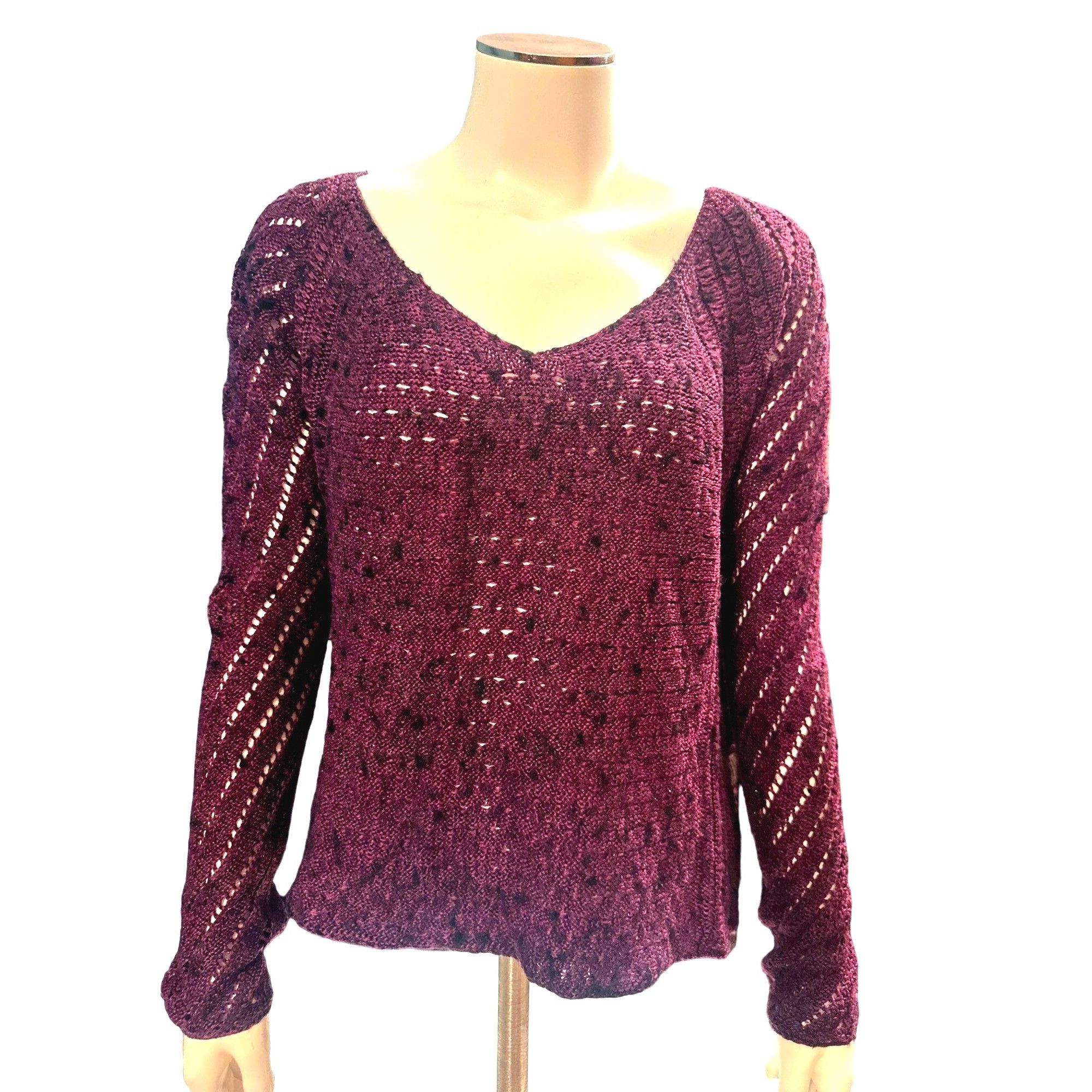 American Eagle Outfitters American Eagle Outfitters Burgundy Acrylic Wool Long Sleeve Size M / US 6-8 / IT 42-44 - 1 Thumbnail