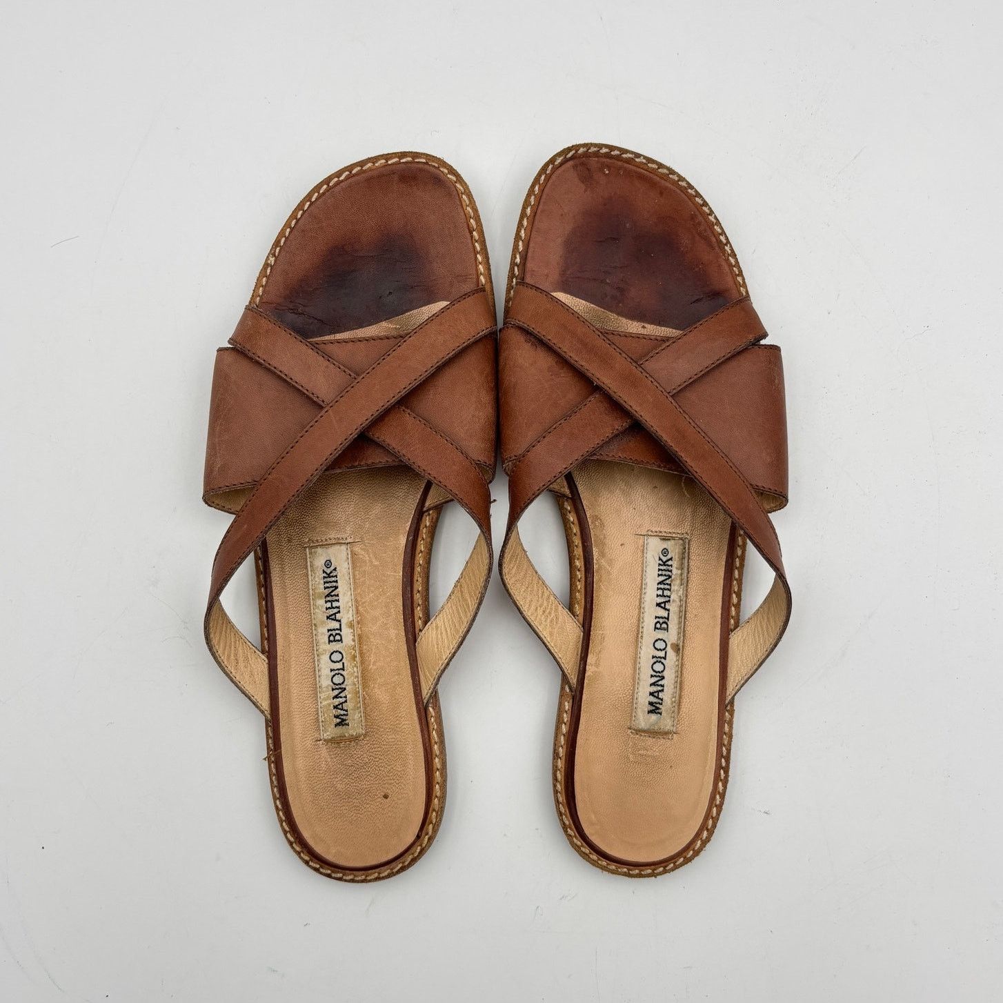 Manolo Blahnik Manolo Blahnik Brown Leather Flat Sandals Slides Size 35.5 Size US 5.5 / IT 35.5 - 7 Thumbnail