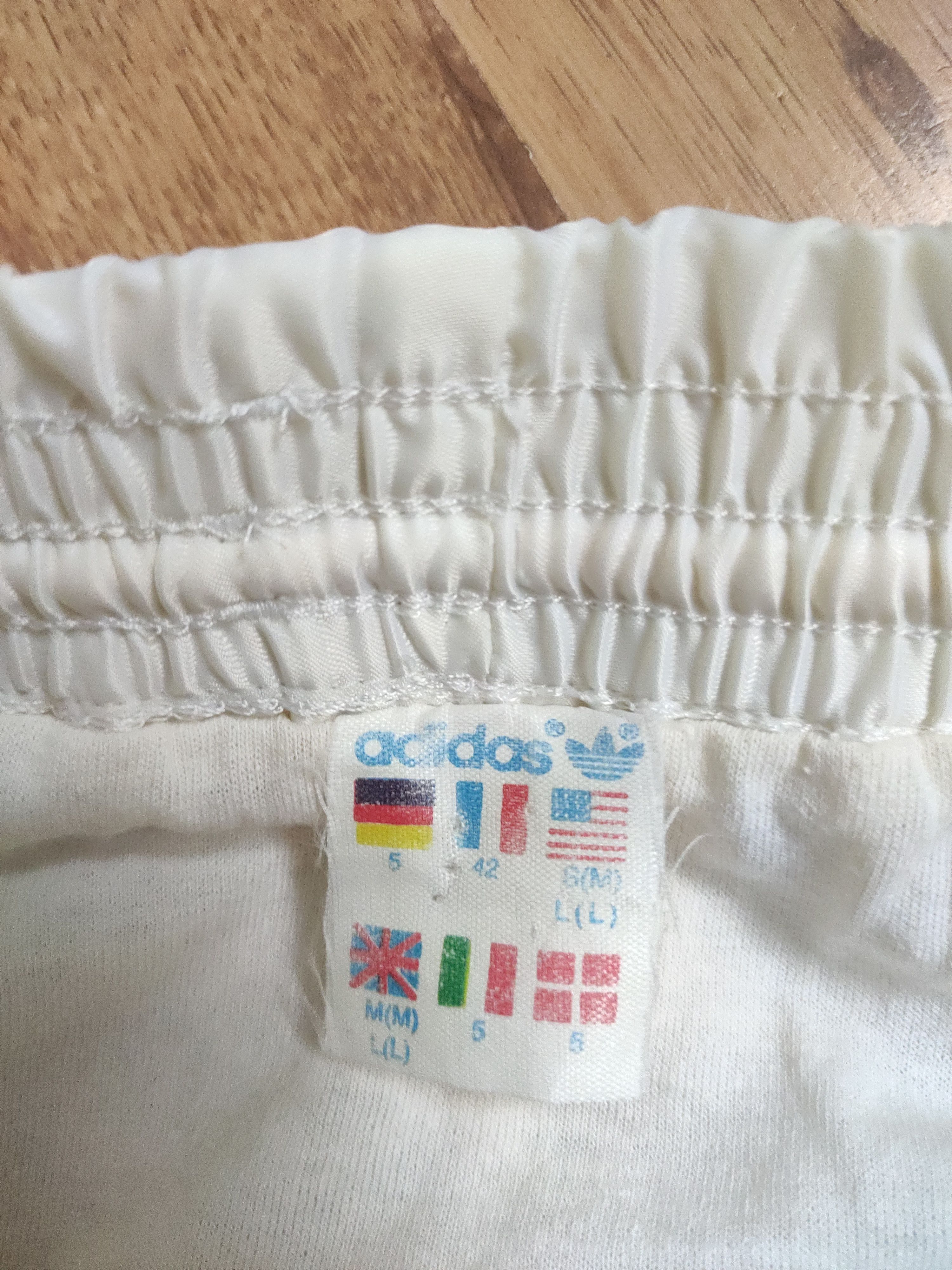 Adidas × Vintage Men's Vintage 80s Adidas Nylon Football Shorts Size 5 Medium Size US 34 / EU 50 - 8 Thumbnail