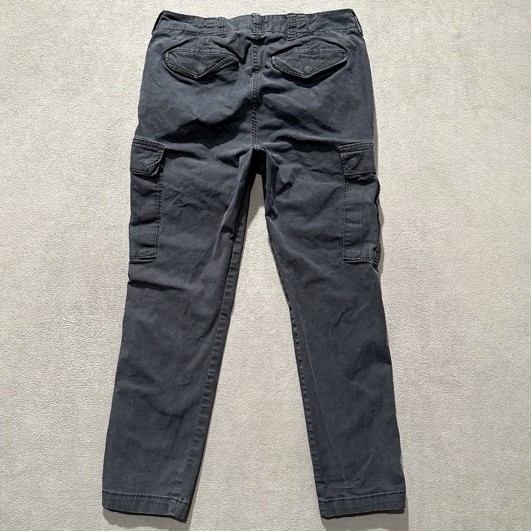 Banana Republic Banana Republic Pants Mens 30x30 (29x26) Blue Cargo Pocket Tapered Fit Utility Size US 30 / EU 46 - 2 Thumbnail