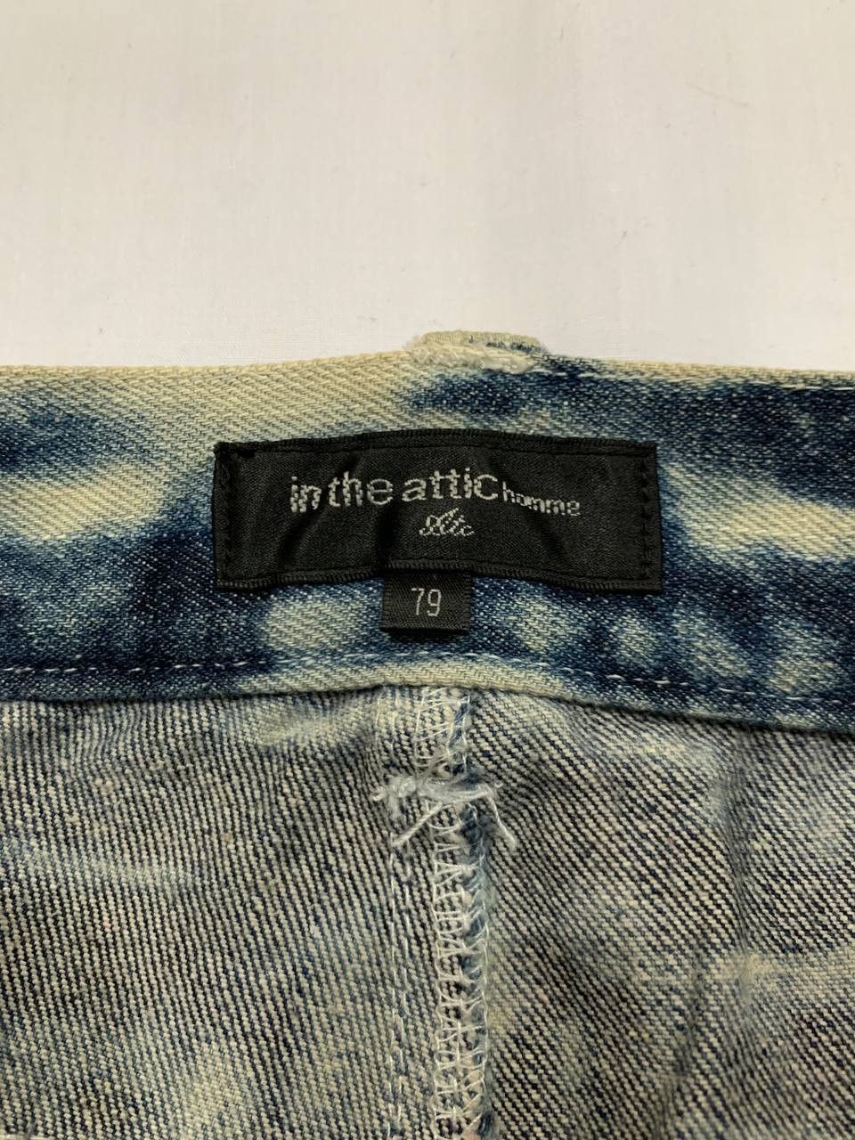 In The Attic Vintage 2000s In The Attic Homme Bleach Jeans Size US 33 - 3 Thumbnail