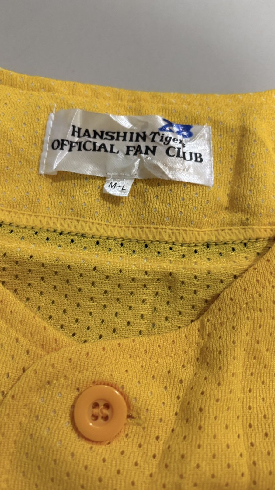 Japanese Brand Hanshin Tigers Japanese Baseball Jersey Mizuno Size US M / EU 48-50 / 2 - 4 Thumbnail