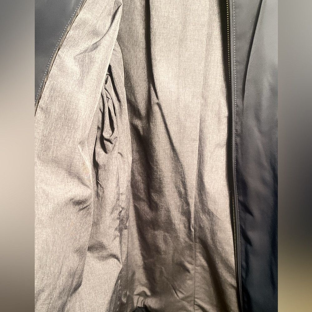Vince Vince nylon leather casual lightweight fill zipper jacket Size US XL / EU 56 / 4 - 5 Thumbnail