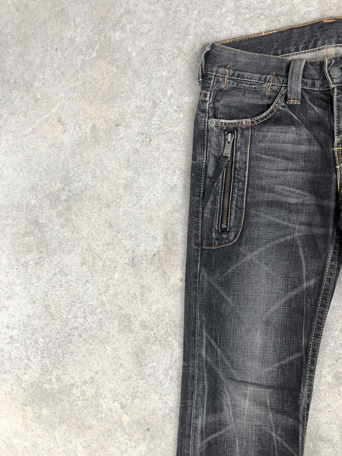 If Six Was Nine Levis 507 Flared Jeans Bootcut Distressed Denim Size US 30 / EU 46 - 4 Thumbnail