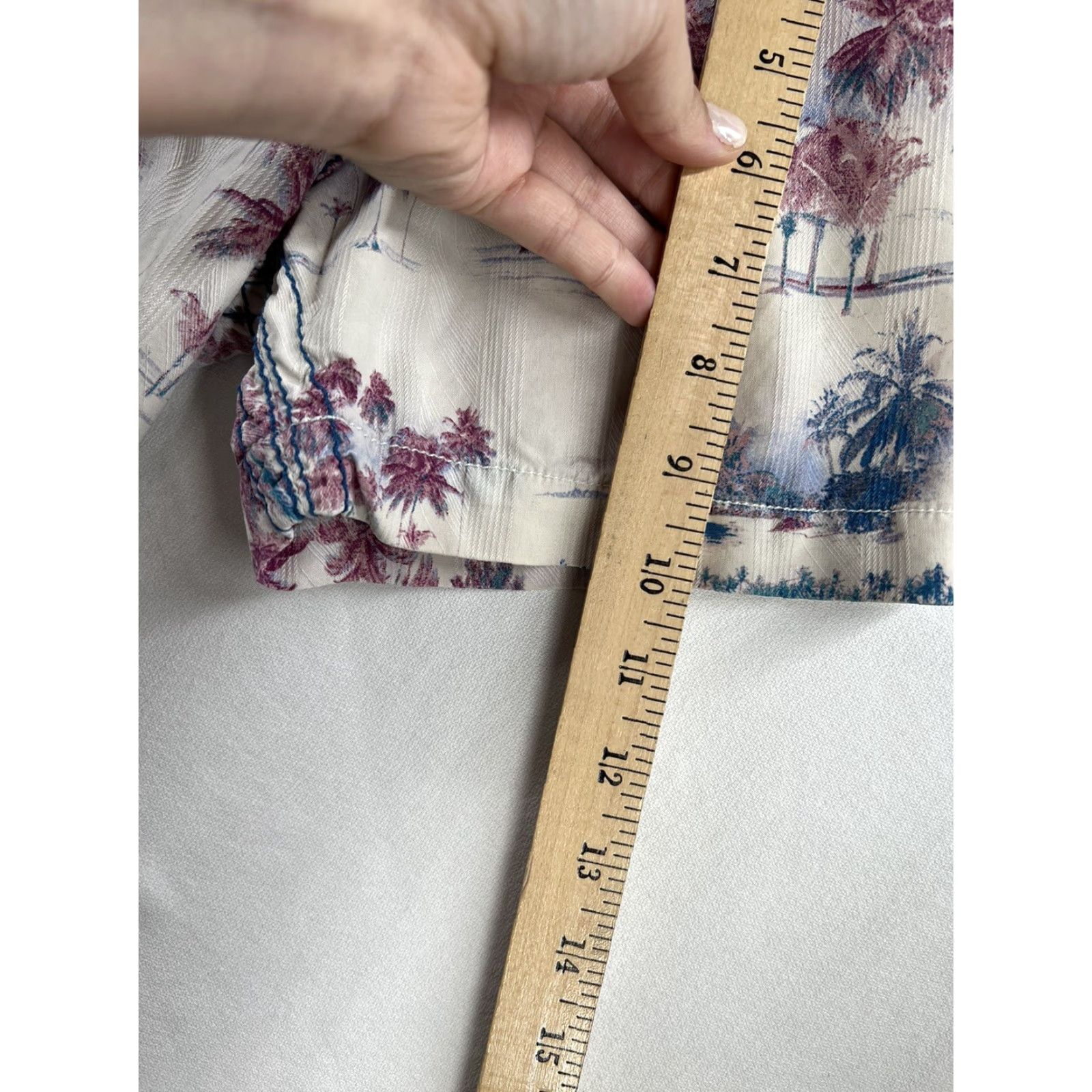 Tommy Bahama Tommy Bahama Mens XL Short Sleeve Button Down Shirt Solid White Pink Floral Shirt Mens XL White Floral Modern Tommy Bahama Shirt Size US XL / EU 56 / 4 - 4 Thumbnail