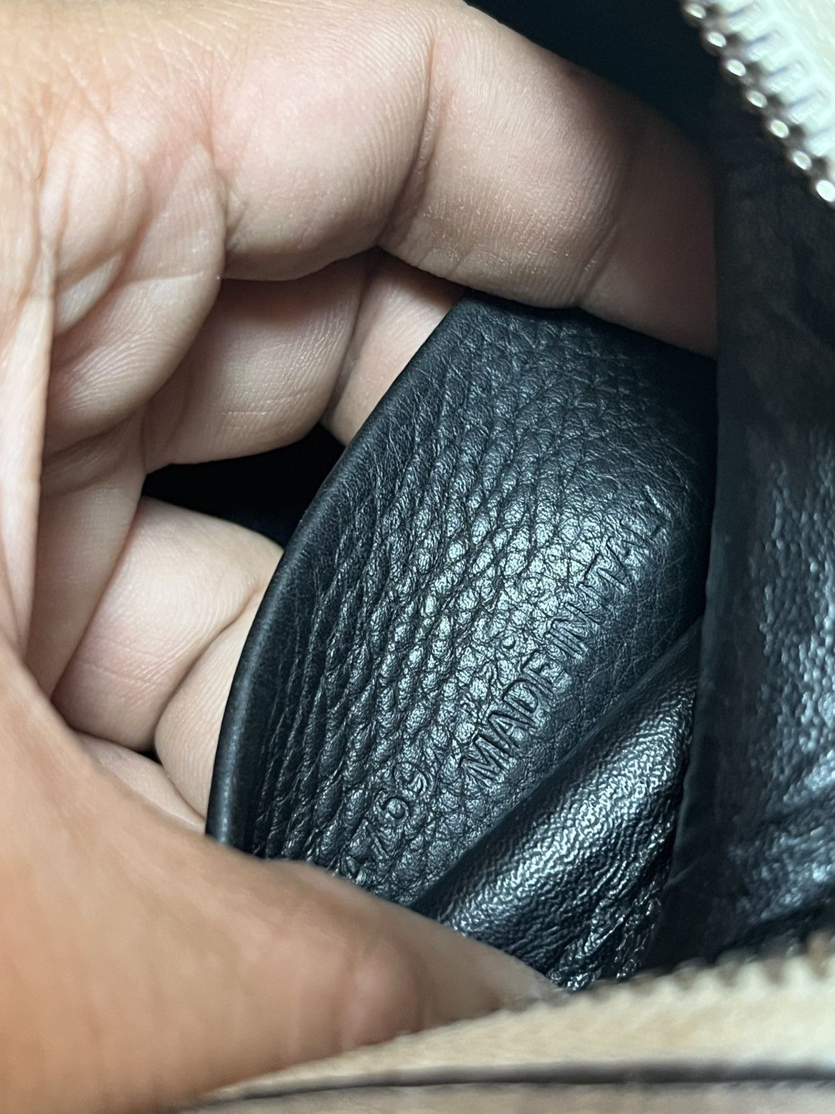 Balenciaga Balenciaga - Demna Gvasalia 2018 everyday xs camera bag Size ONE SIZE - 14 Thumbnail