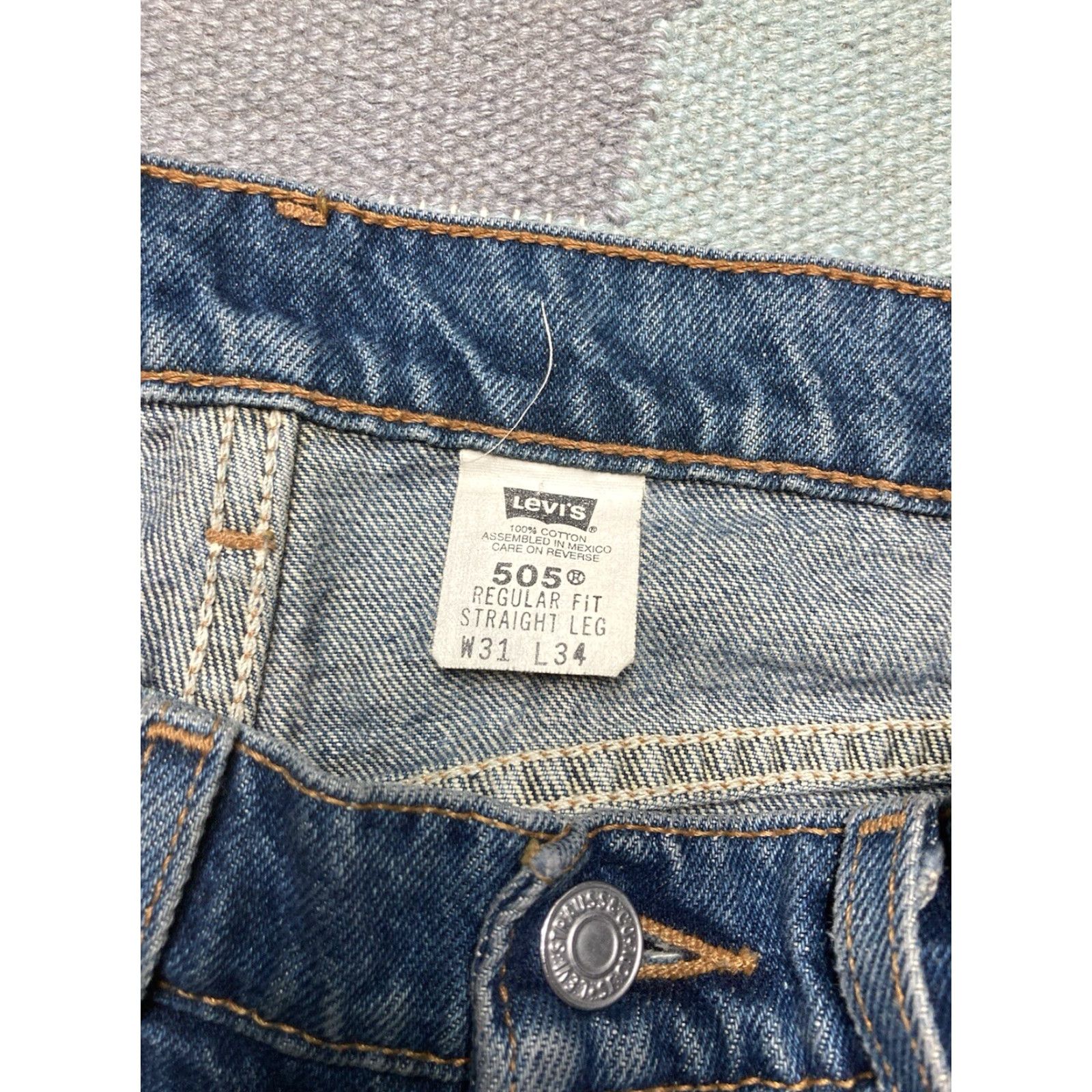 Levi's VINTAGE Levi’s 505 Jeans Straight Regular Men 30x33 Medium Wash Denim Skater Pants Blue Jeans Size US 30 / EU 46 - 7 Thumbnail