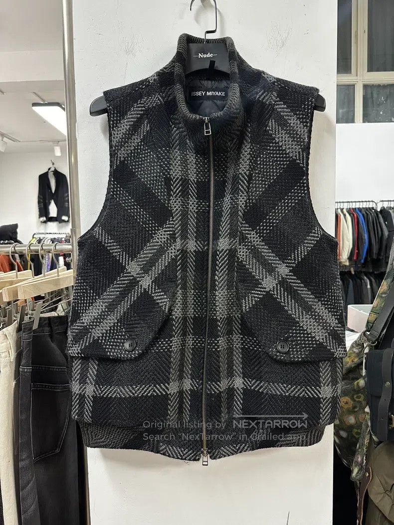 Issey Miyake Issey Miyake Wool Vest Size US L / EU 52-54 / 3 - 1 Thumbnail