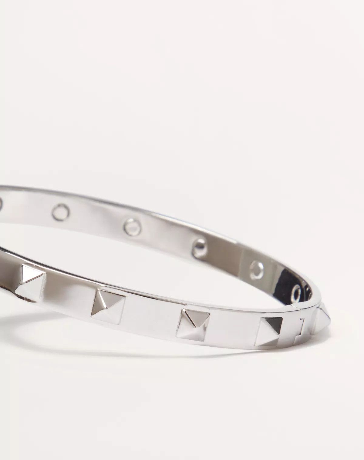 Valentino oc11z0426 Size: S /Rockstud Metal Bangle in Silver Size ONE SIZE - 3 Thumbnail