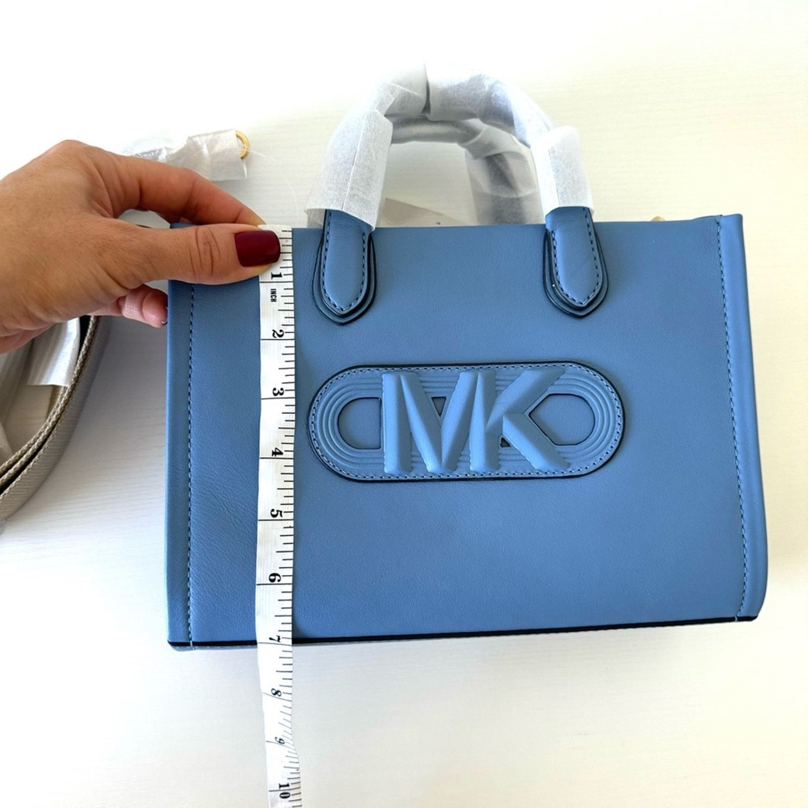 Michael Kors NWT! MICHAEL KORS GIGI French Blue Handbag, Small, MSPR. 450 Size ONE SIZE - 14 Thumbnail