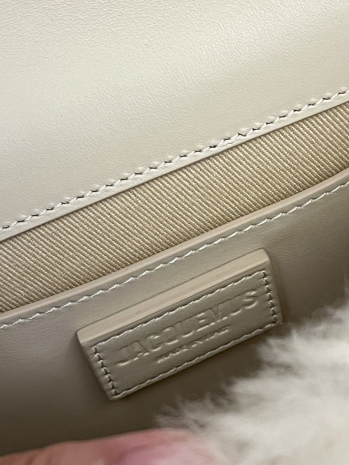 Jacquemus Authentic BRAND NEW JACQUEMUS LE BAMBIDOU SHEARLING FLAP BAG Size ONE SIZE - 5 Thumbnail