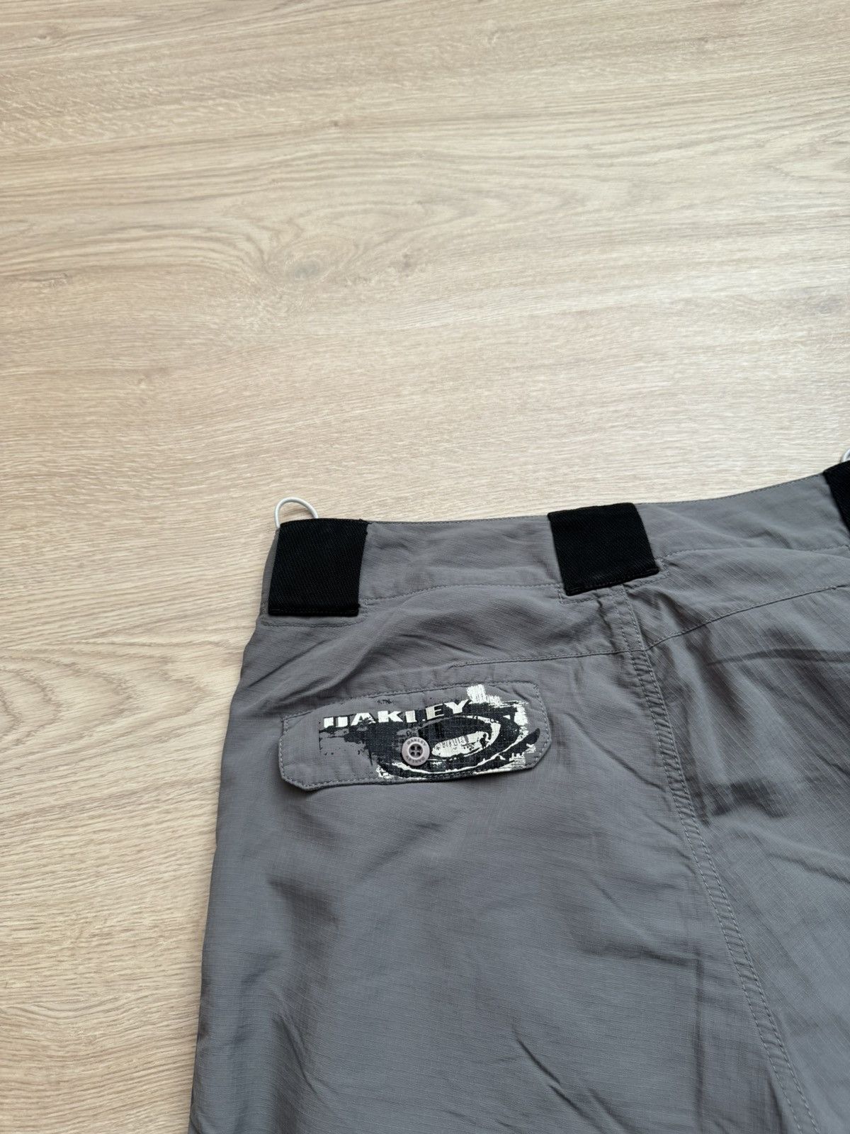 Oakley Vintage 00’s 2006 Oakley y2k Cycle Tactical Cargo Shorts Size US 34 / EU 50 - 6 Thumbnail