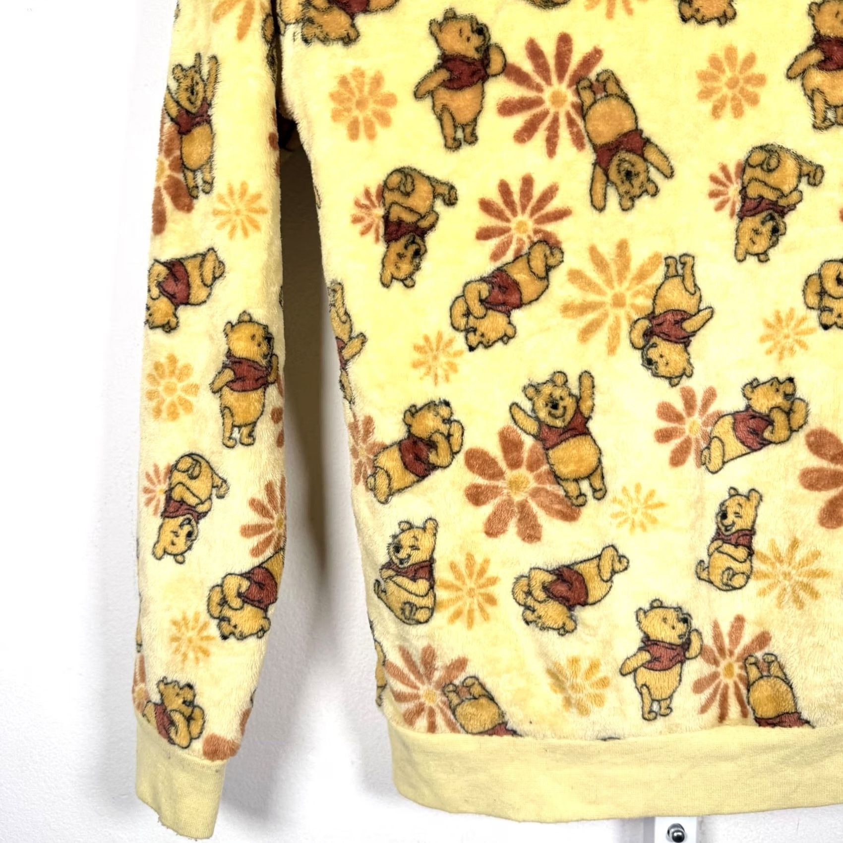 Disney Disney Winnie the Pooh Bear Hoodie Women XS Yellow Fuzzy Fleece Pullover Size XS / US 0-2 / IT 36-38 - 5 Thumbnail