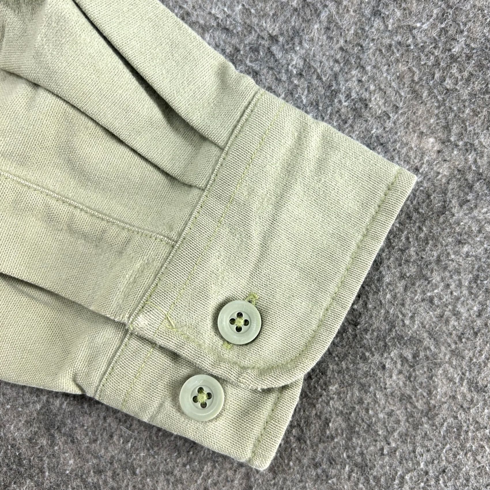 Vintage VINTAGE LL Bean Shirt Mens XL Beige Button-Up Long Sleeve Solid Cotton Chamois Flannel 90s Mens Size US XL / EU 56 / 4 - 4 Thumbnail