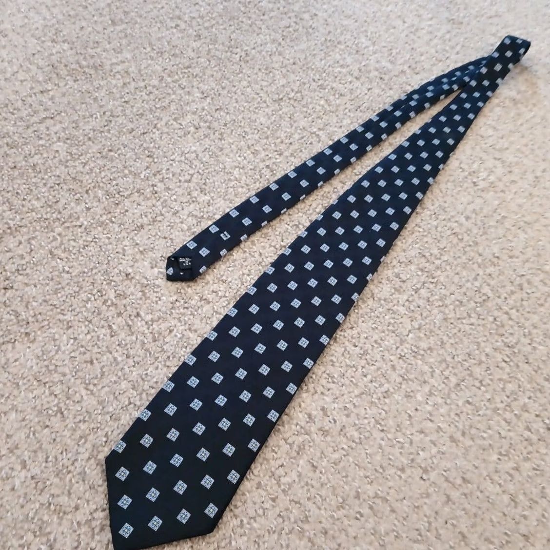 Jos. A. Bank Jos A Bank Tie Navy Blue Geometric Silk USA 59" One Size Men Tie Classic 57"-60" Pointed Blue Size ONE SIZE - 2 Thumbnail