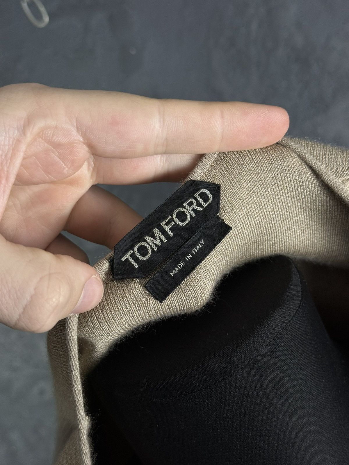 Tom Ford Tom Ford Women’s Cashmere Sweater Cardigan Size S Size S / US 4 / IT 40 - 12 Thumbnail