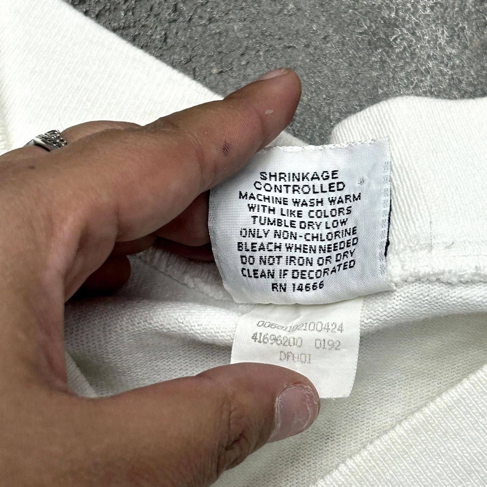 Lee VINTAGE Lee Shirt Mens Medium White V Neck Heavyweight Cotton Made USA 90s Size US M / EU 48-50 / 2 - 4 Thumbnail