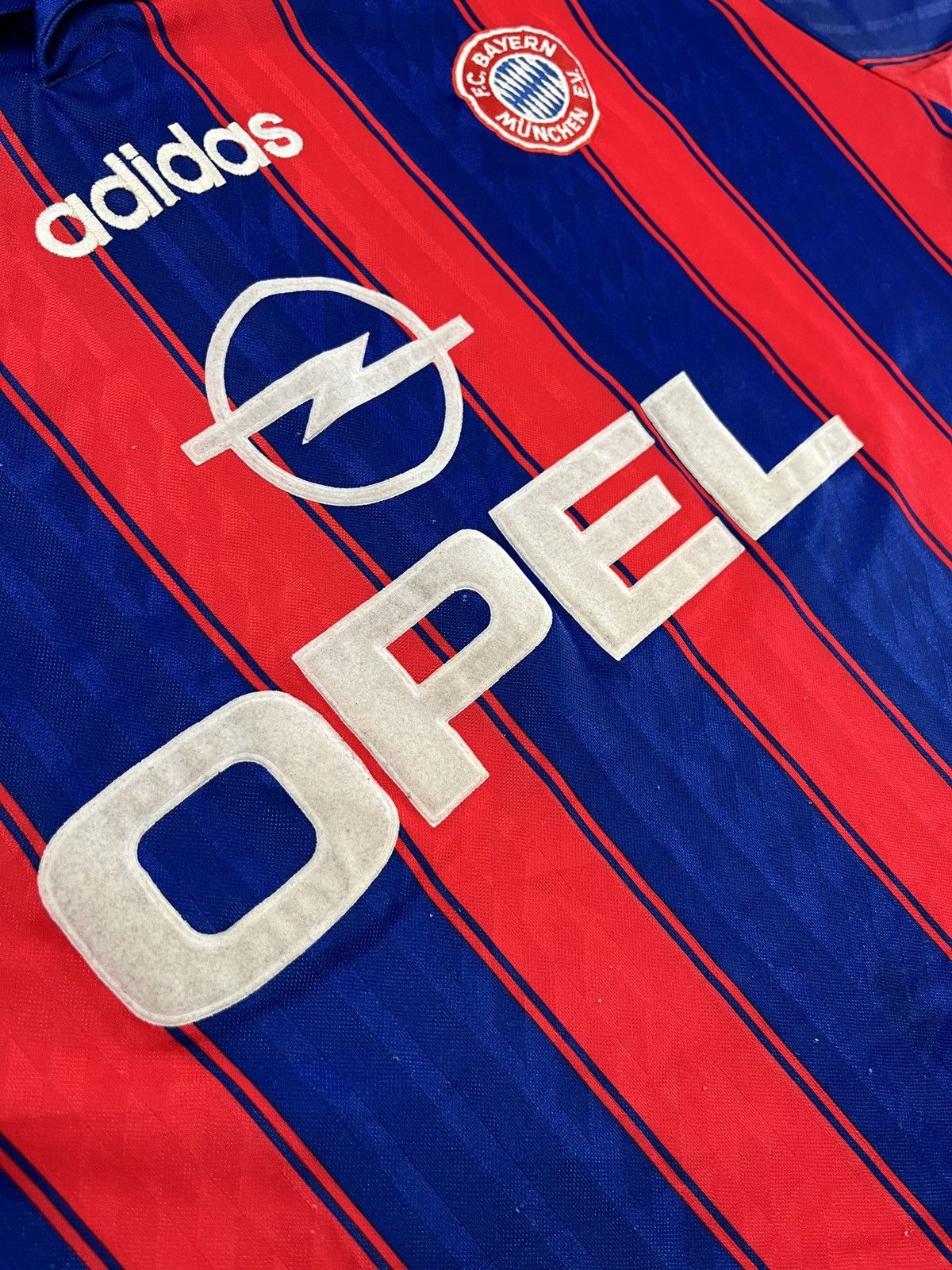 Adidas Vintage Adidas Bayern Munich 1995/96 Home Socer Jersey Rare Size US L / EU 52-54 / 3 - 5 Thumbnail