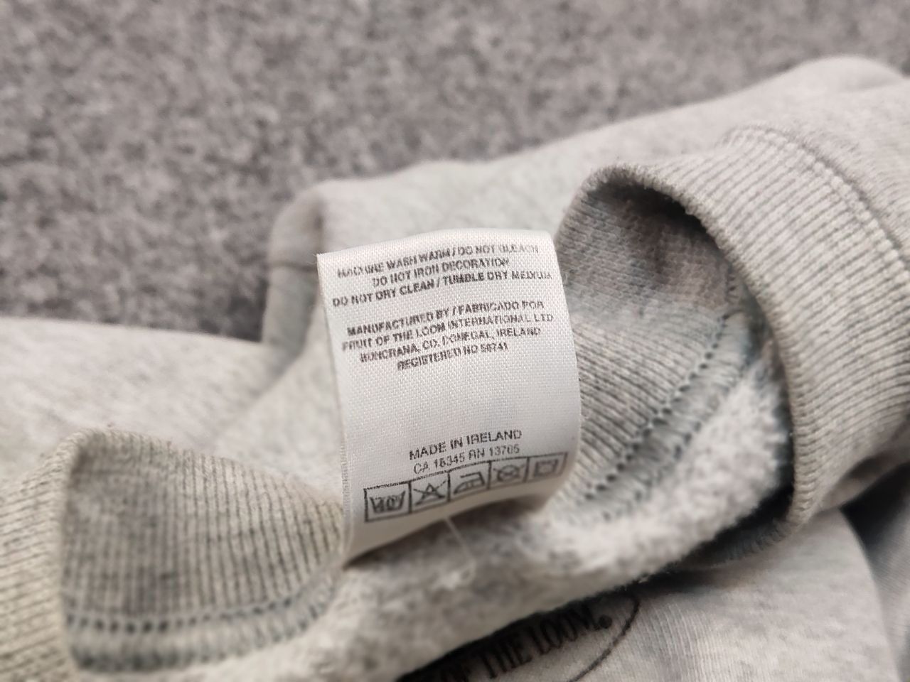 Fruit Of The Loom Vintage 90's Fruit Of The Loom Blank Crew Chek Sweatshirt Size US M / EU 48-50 / 2 - 17 Thumbnail