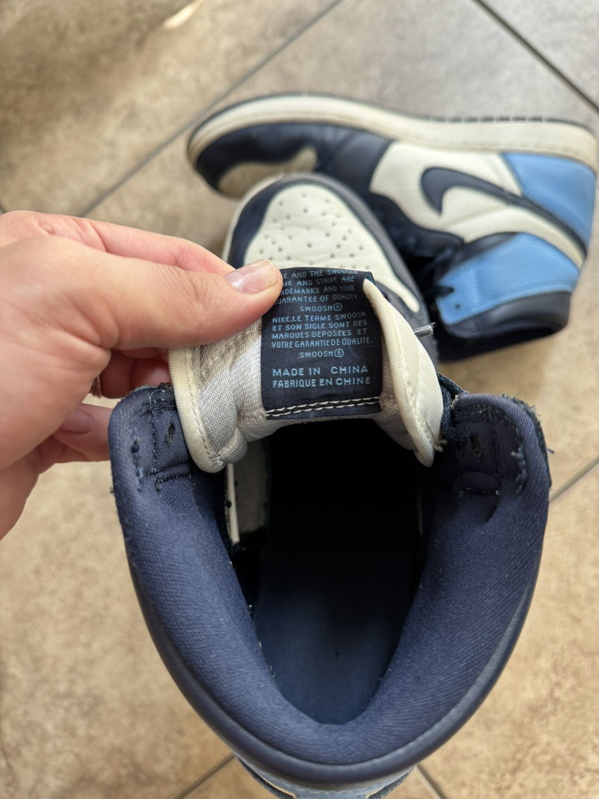 Nike Nike Retro High Jordan 1 Obsidian Size US 10.5 / EU 43-44 - 2 Thumbnail