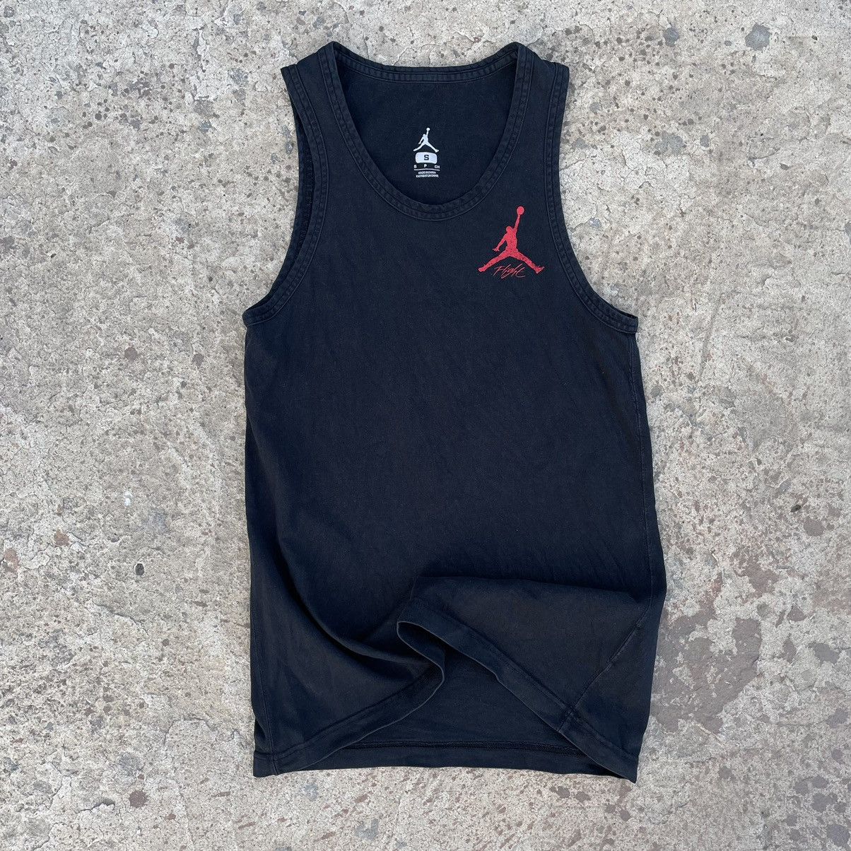 Jordan Brand Vintage Jordan Tank Top Sleeveless Y2K Basic Small Logo 90s Size US S / EU 44-46 / 1 - 1 Thumbnail