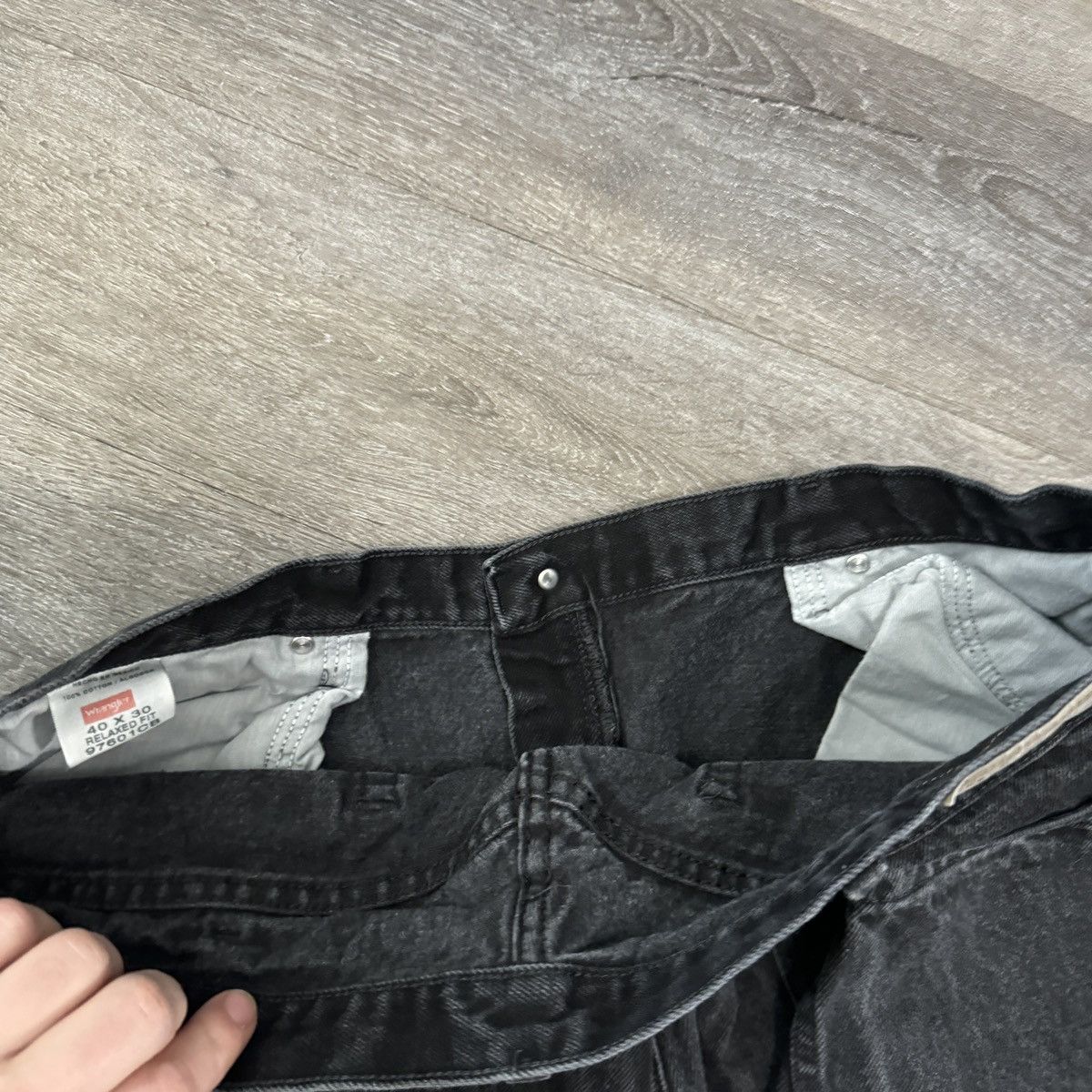 StraightFaded × Vintage × Wrangler Essential Vintage y2k faded black Wrangler wide leg jeans Size US 38 / EU 54 - 4 Thumbnail