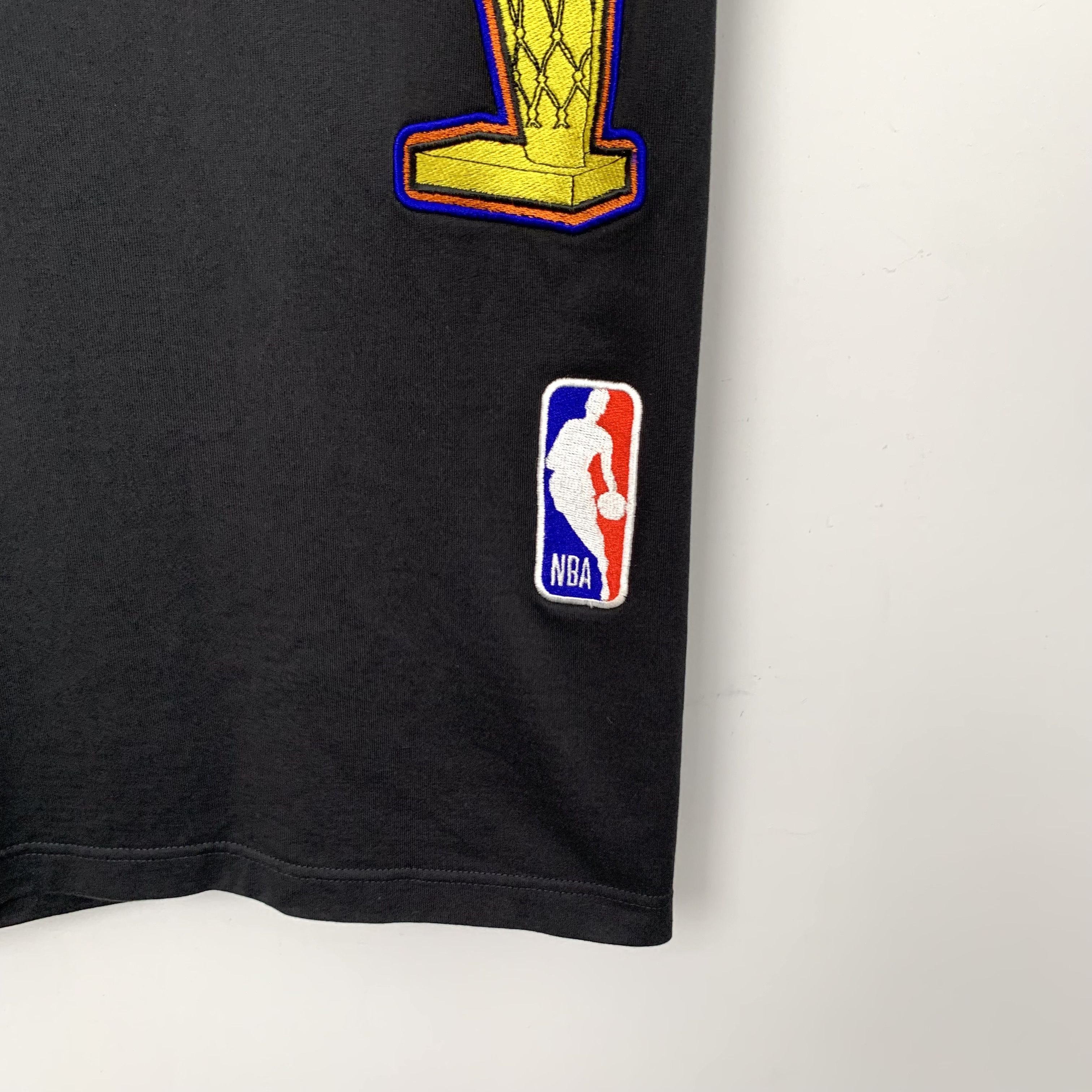 Louis Vuitton Louis Vuitton Tee – NBA Black Logo Patch Cotton (Size XXL) Size US XXL / EU 58 / 5 - 6 Thumbnail