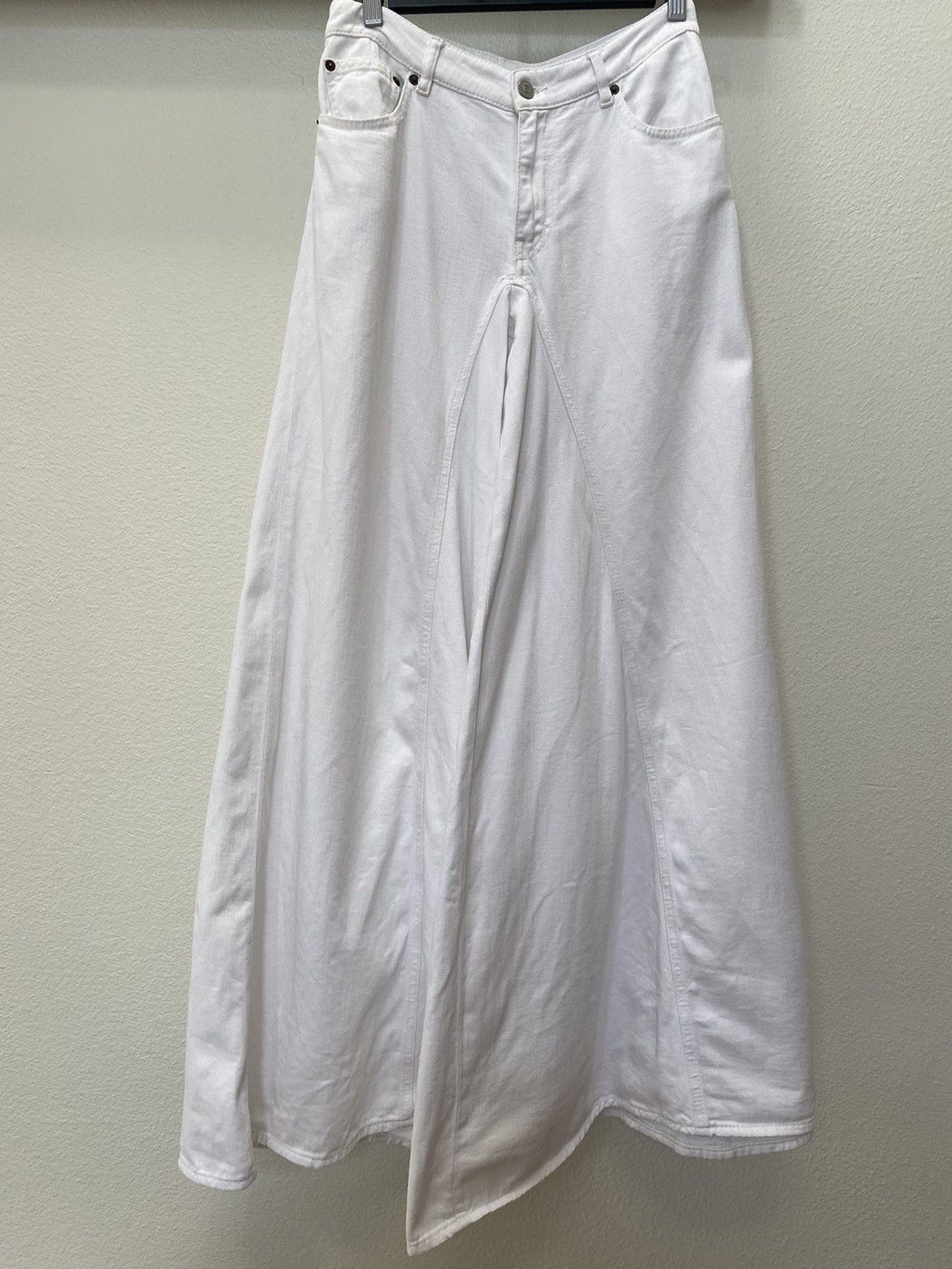 image of Maison Margiela Mm6 Women’S White Wide Leg Jeans 38 Us 28, Women's (Size 26)