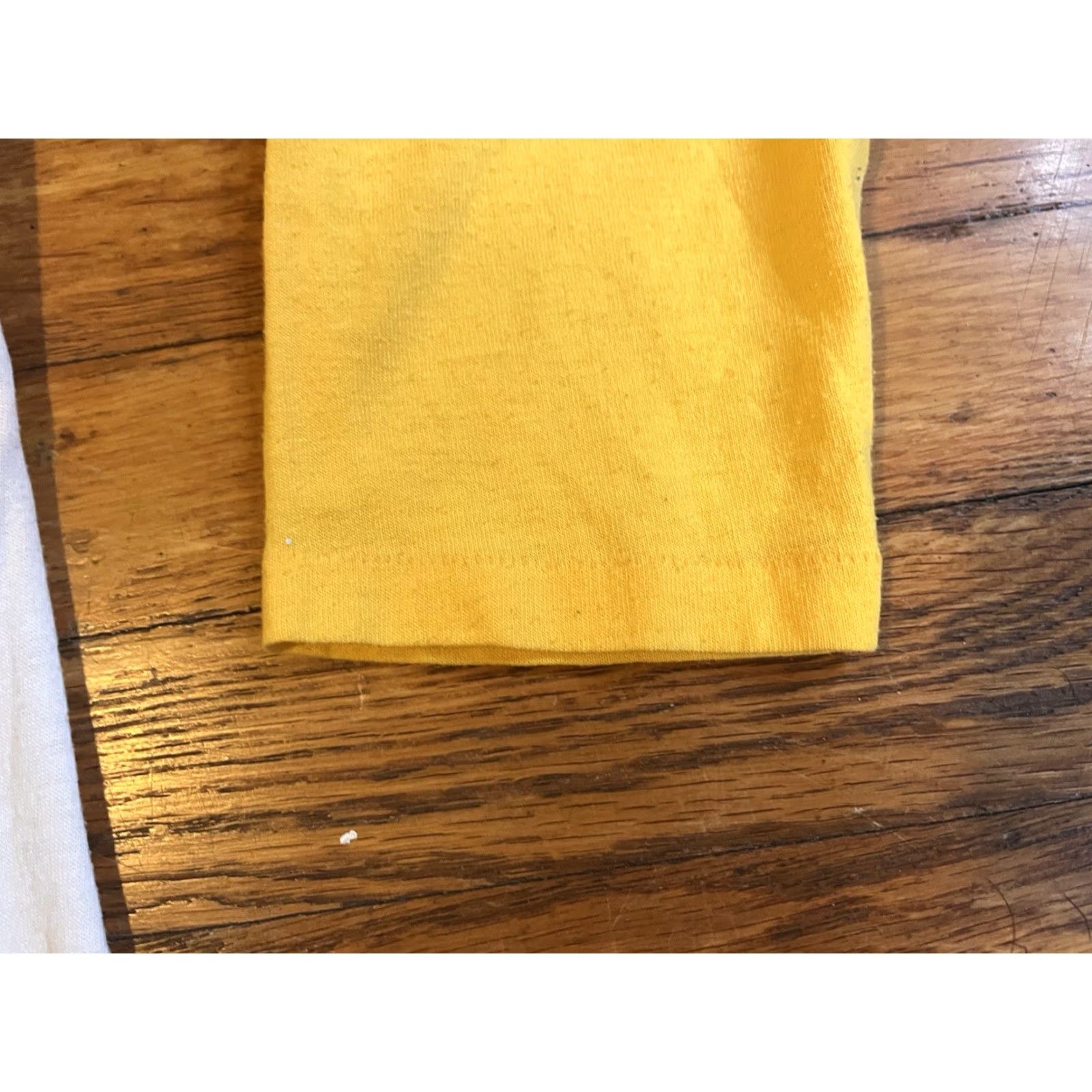 Vintage VINTAGE Bantam Fordson High Tractors Class Of 1983 Shirt Men’s L White Raglan Graphic Print 80s Transportation Boys Mens Size US L / EU 52-54 / 3 - 5 Thumbnail
