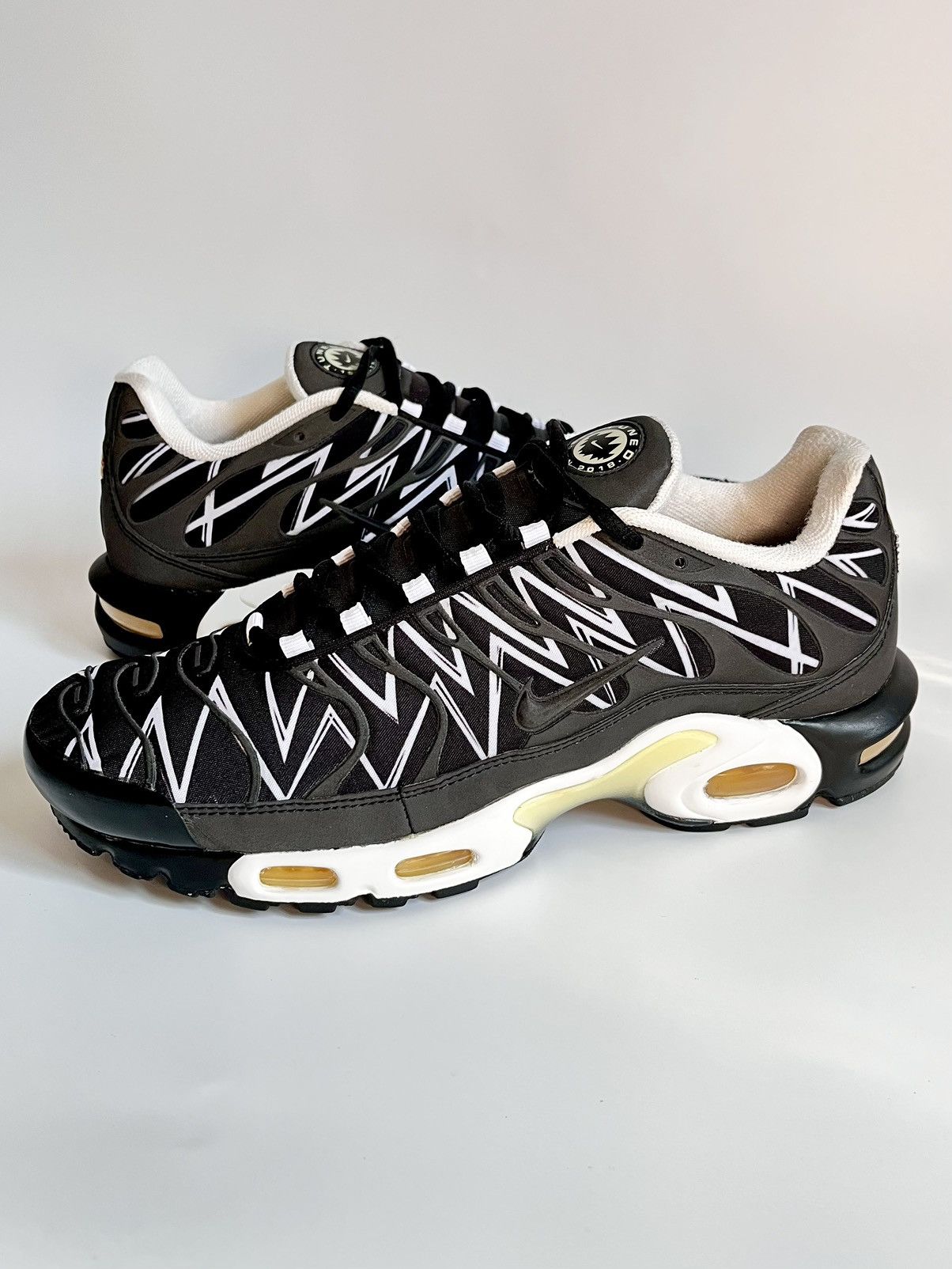 Nike Nike Air Max Plus Tn Shark (Black) Reflective Size US 11 / EU 44 - 1 Thumbnail