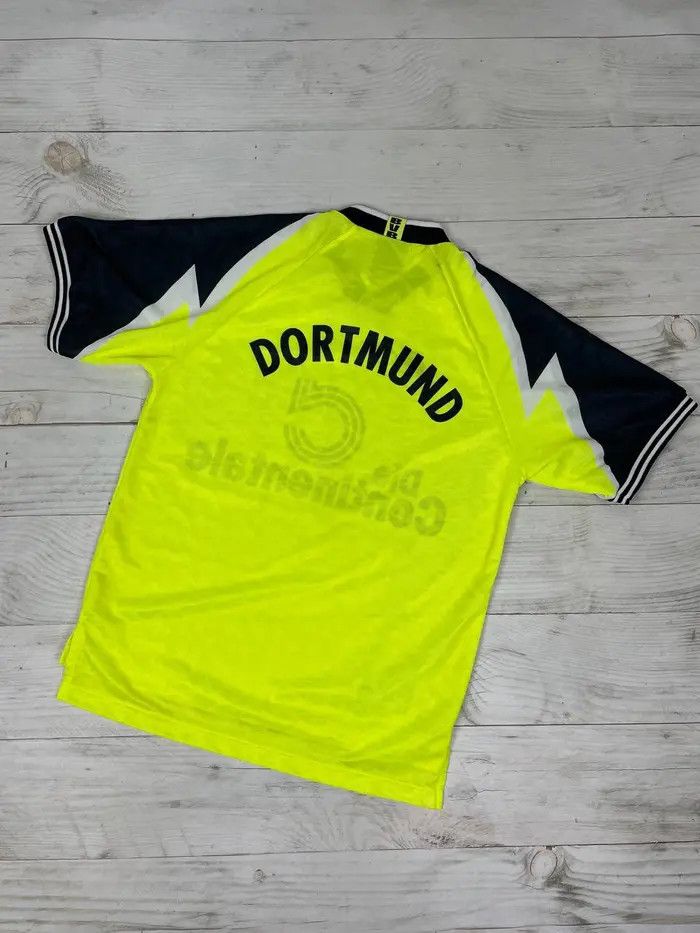 Nike Vintage Nike Borussia Dortmund 1995 1996 Home Shirt Jersey Size US M / EU 48-50 / 2 - 13 Thumbnail
