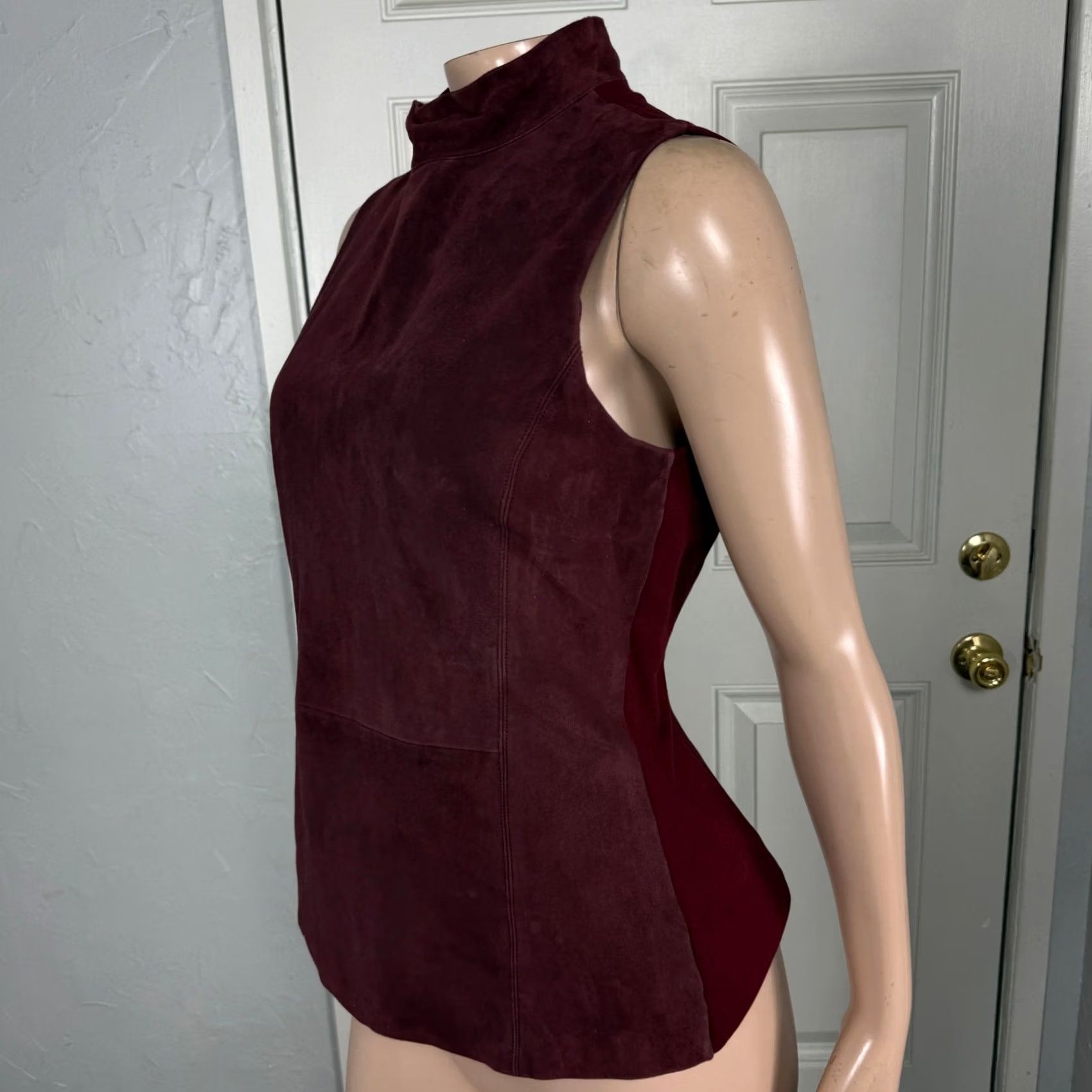 Theory Theory Womens Shirt M Red Suede Mock neck Blouse Career Size M / US 6-8 / IT 42-44 - 2 Thumbnail