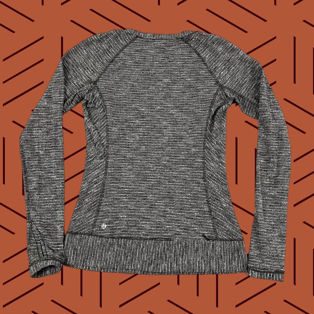 Lululemon LULULEMON Top Womens Size 6 Black Gray Race your Pace Running Pullover Crew Neck Shirt Womens Regular Size 6 Gray Pullover Casual Sports Size M / US 6-8 / IT 42-44 - 1 Thumbnail