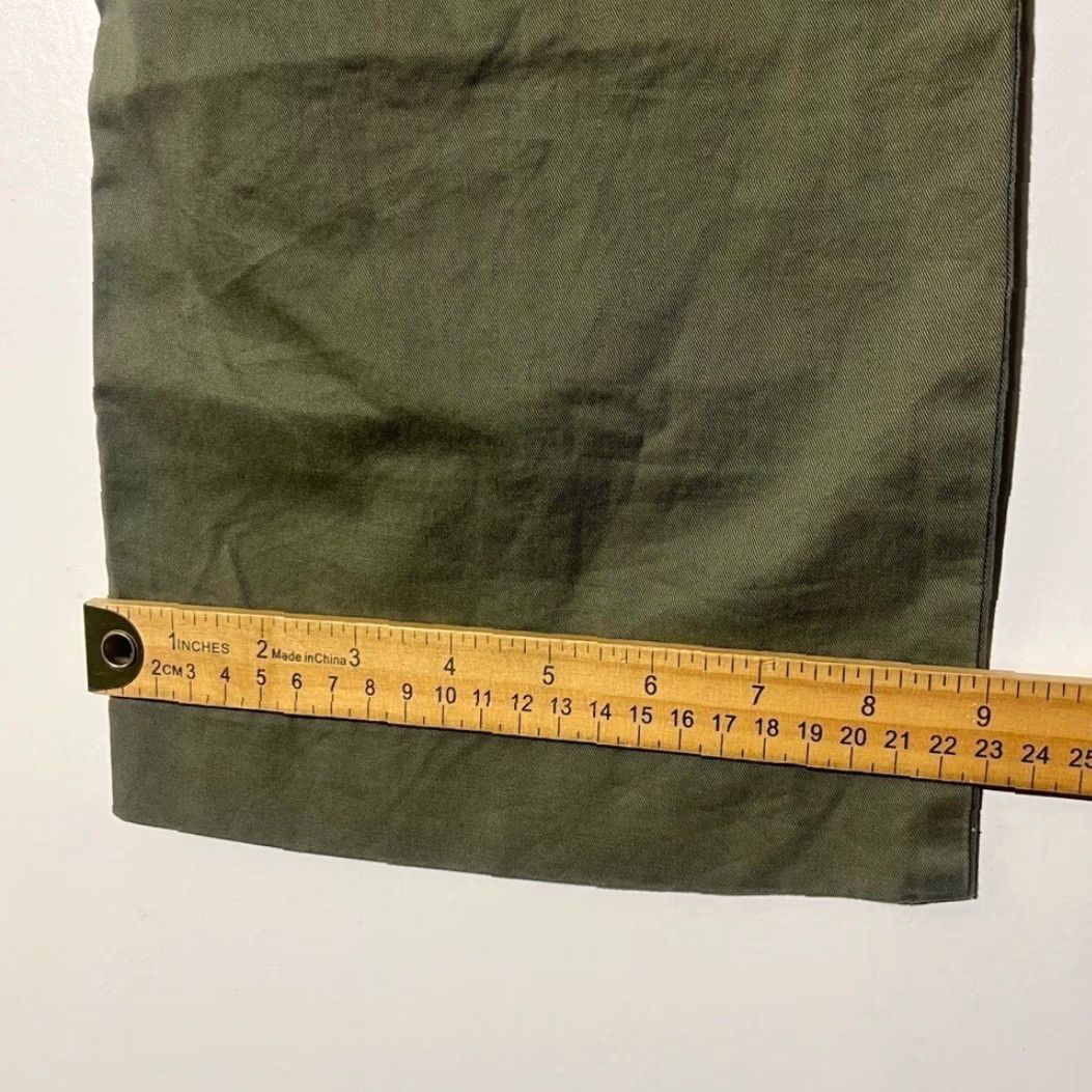 Abercrombie & Fitch Abercrombie & Fitch Curve Love Olive Green Straight Cargo Pants Women 25 Regular Green 25 Womens Cargo Pants Size 42" / US 20 - 7 Thumbnail