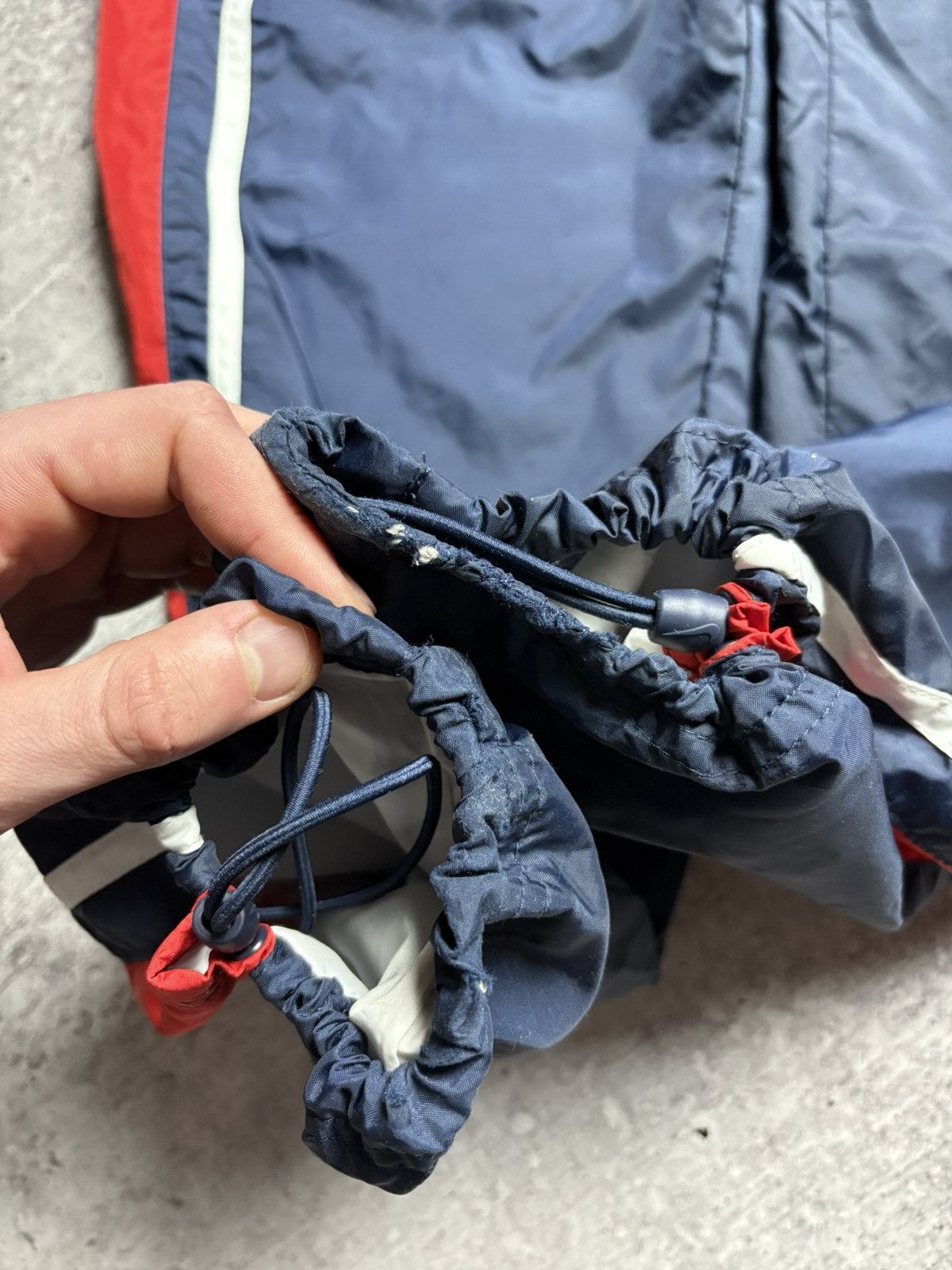 Nike Nike Vintage Nylon Sweatpants Size US 34 / EU 50 - 6 Thumbnail