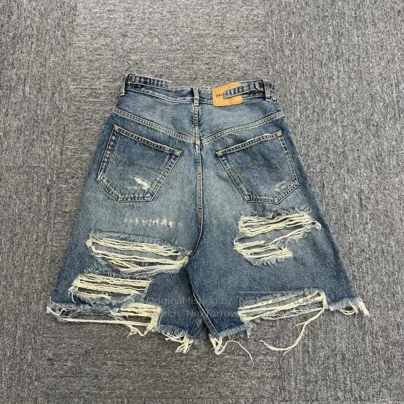 Balenciaga Balenciaga Distressed Denim Shorts. Size US 26 / EU 42 - 5 Thumbnail